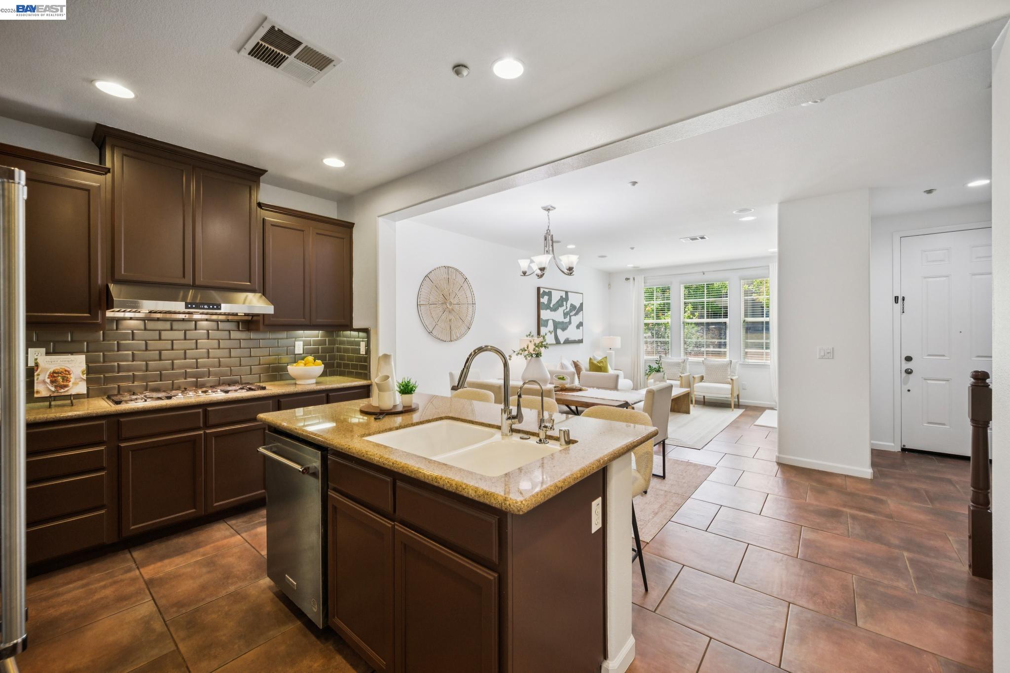 Photo #18: 41136683 Listing: Photo #18
