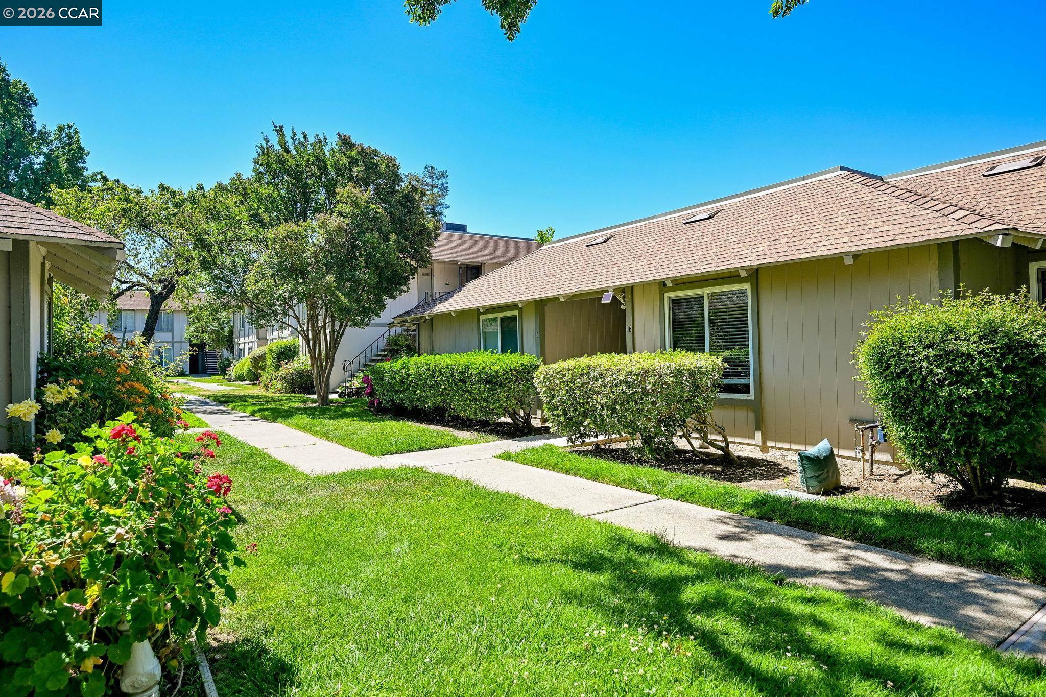 Photo #1: 41136692 Listing: Photo #1