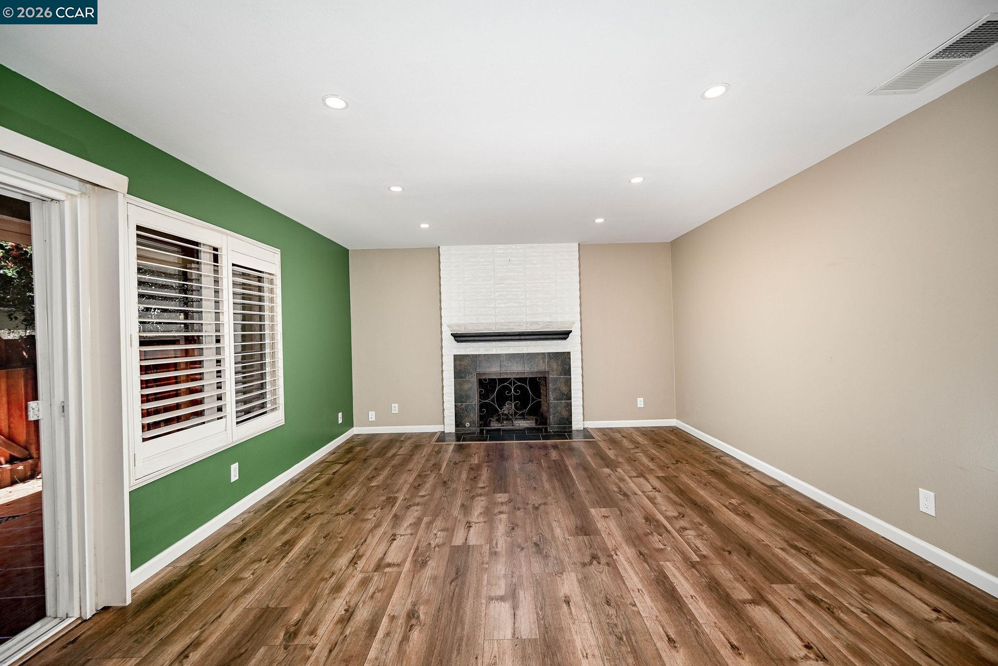 Photo #10: 41136692 Listing: Photo #10