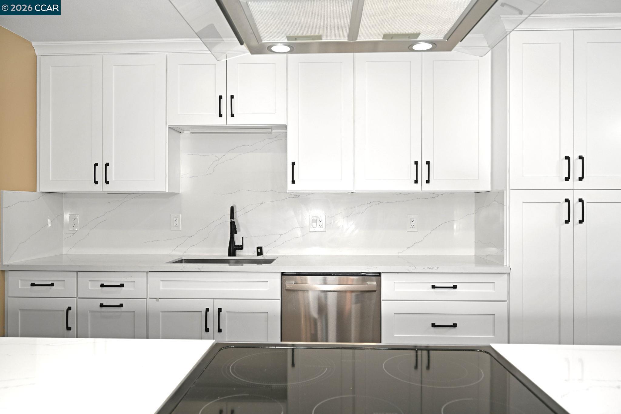 Photo #5: 41136692 Listing: Photo #5