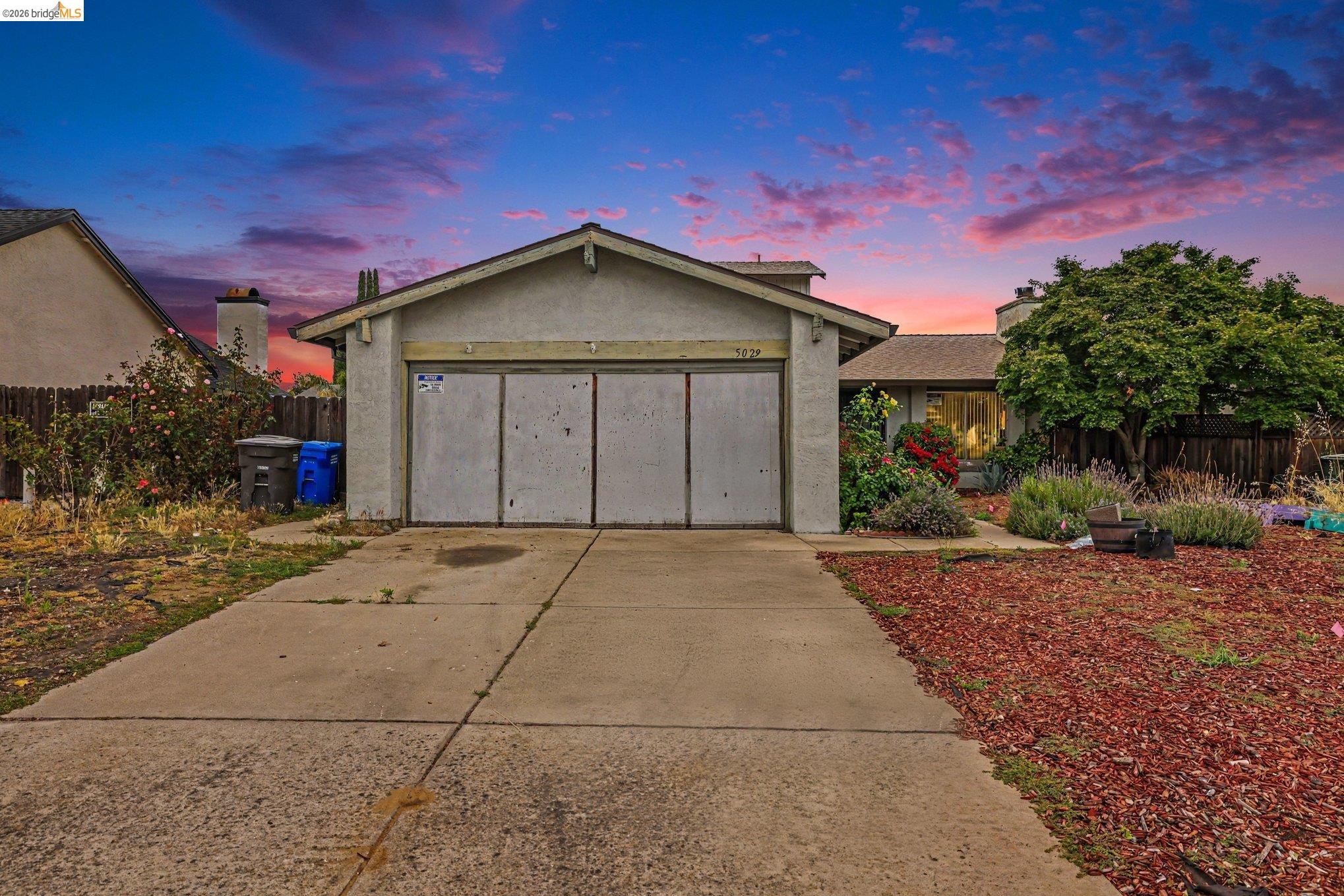 Front Image Thumbnail for EB41136694