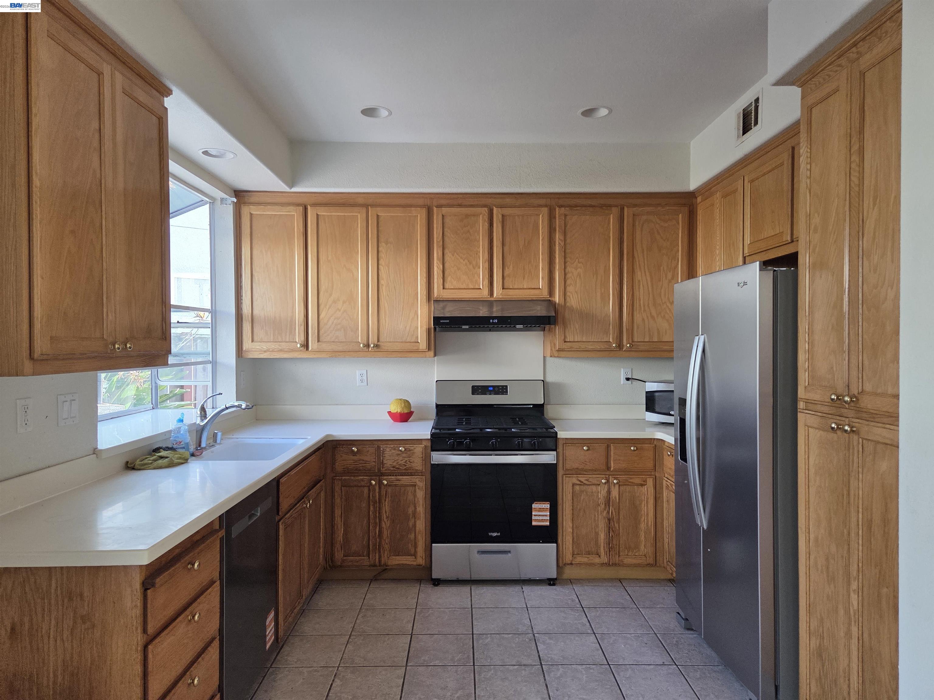 378 Alvarado St, San Leandro CA 94577 — photo 8