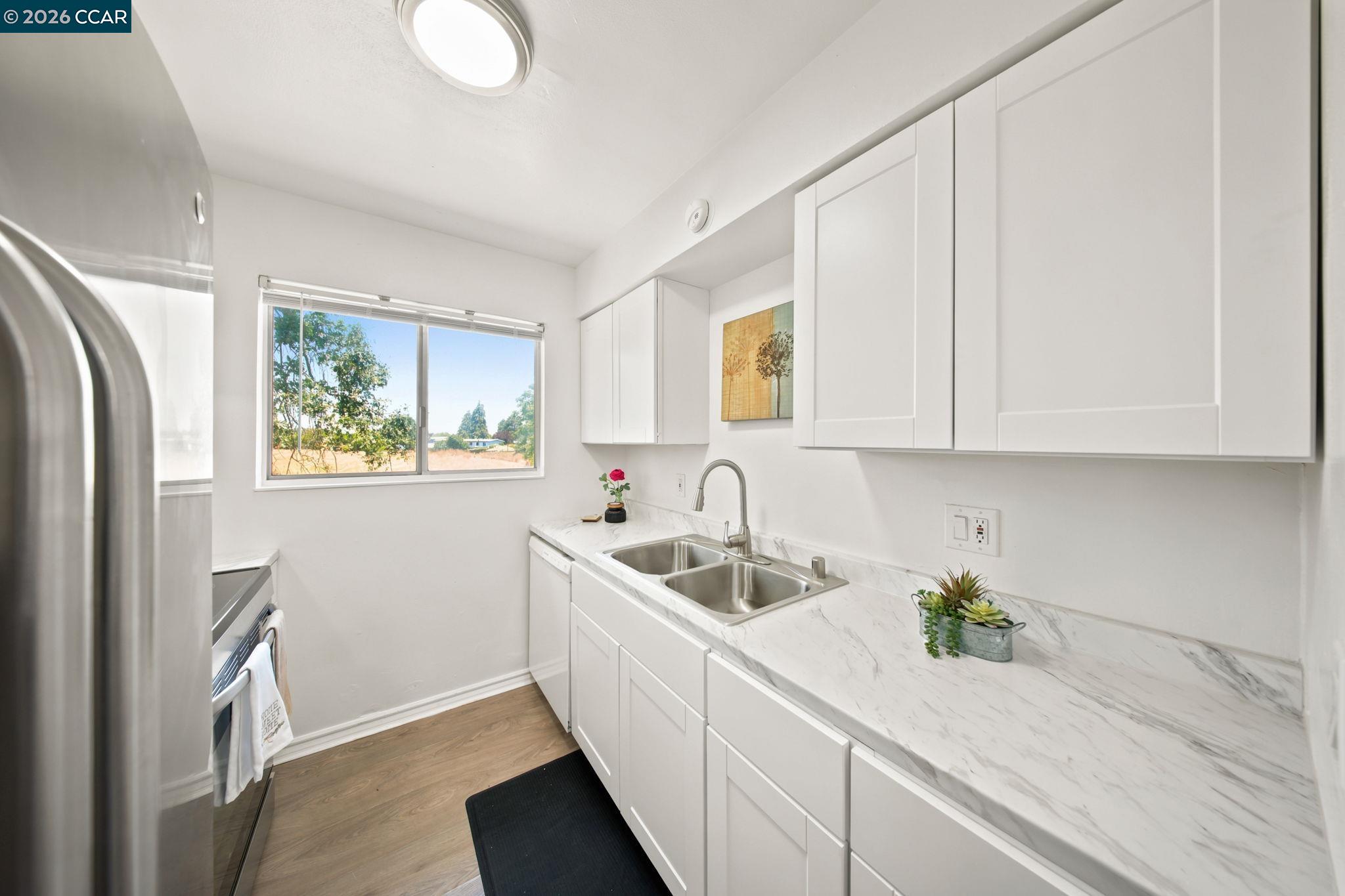 Photo #8: 41136707 Listing: Photo #8
