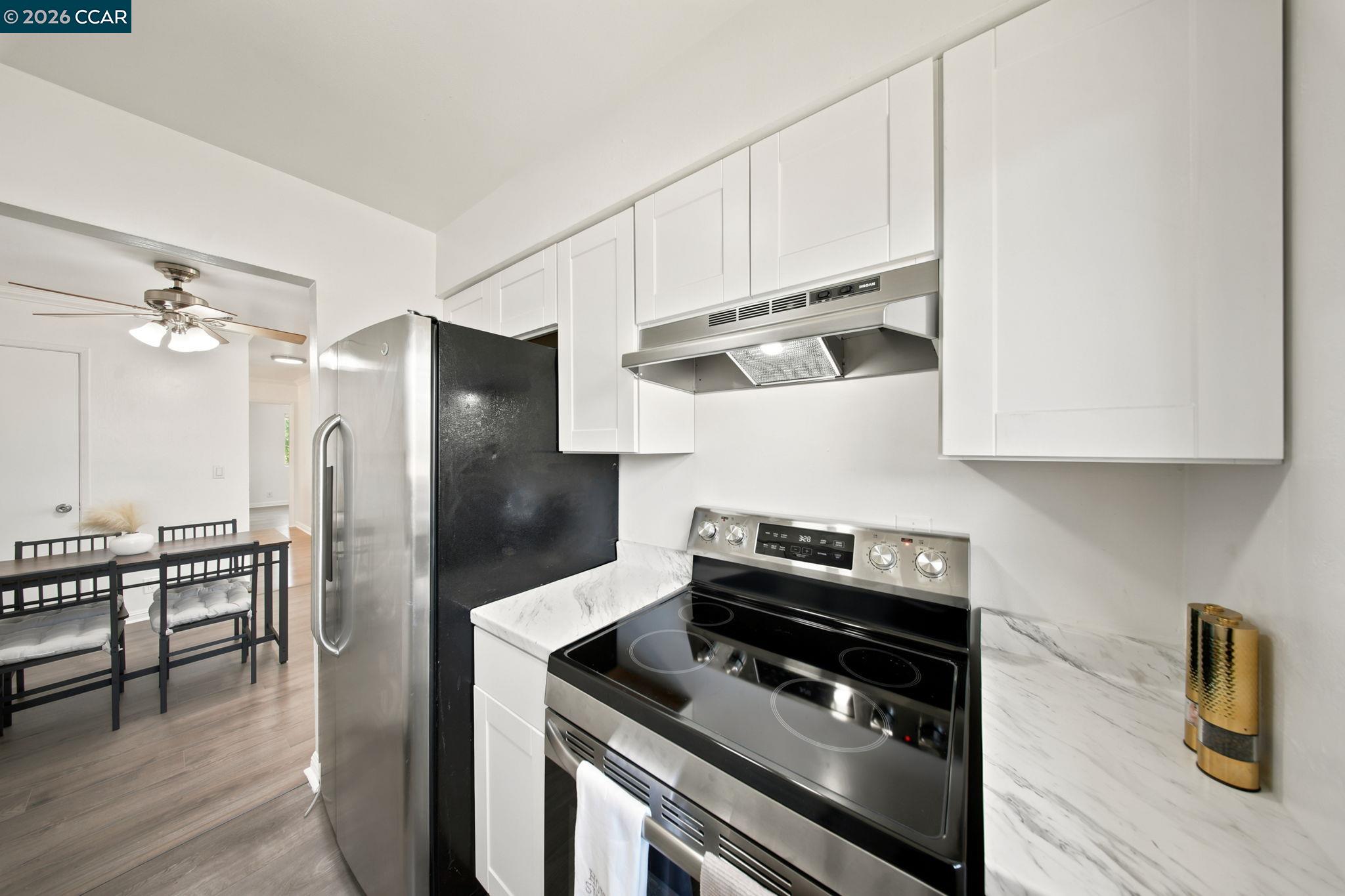 Photo #9: 41136707 Listing: Photo #9