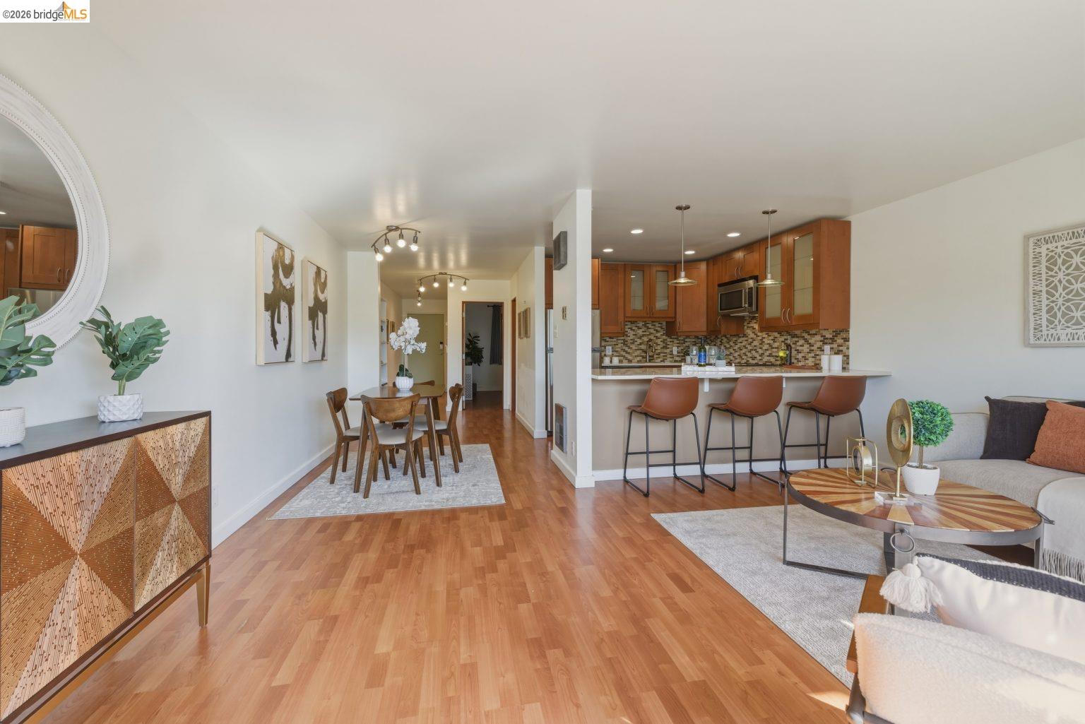 Photo #4: 41136723 Listing: Photo #4