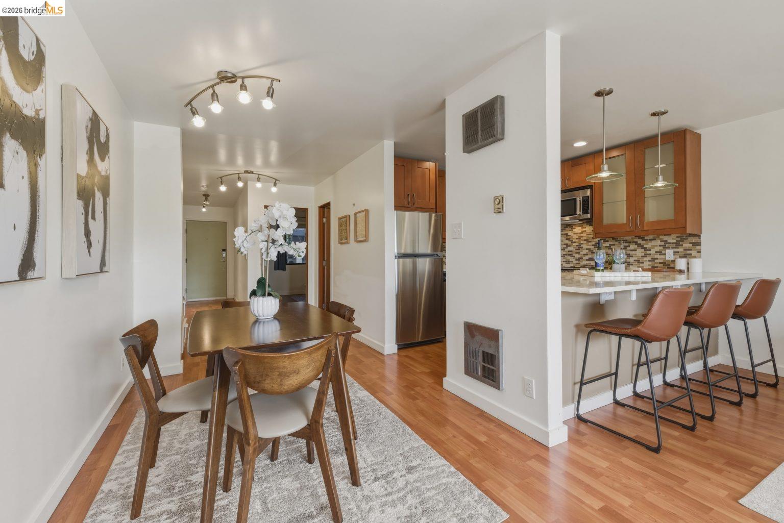 Photo #6: 41136723 Listing: Photo #6