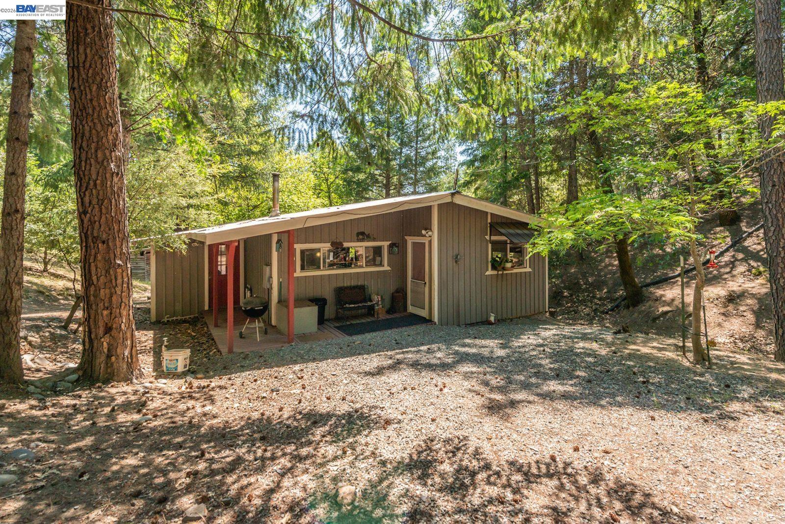 891 Salt Flat Rd, Lewiston CA 96052 — photo 2