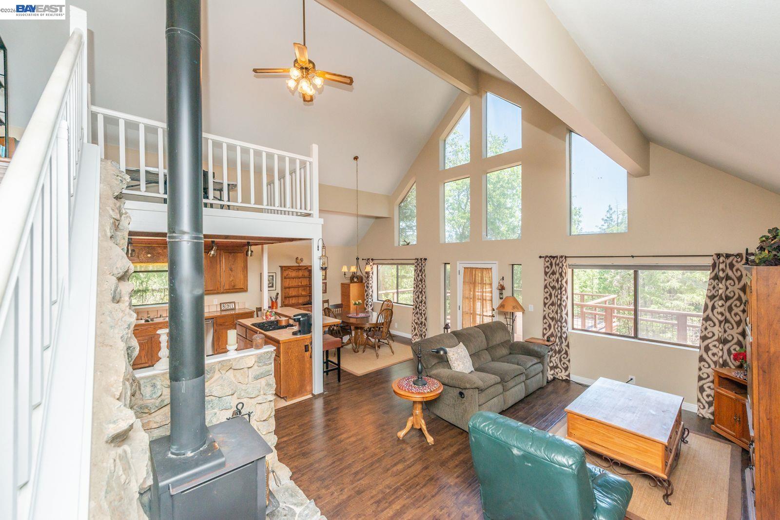 891 Salt Flat Rd, Lewiston CA 96052 — photo 9
