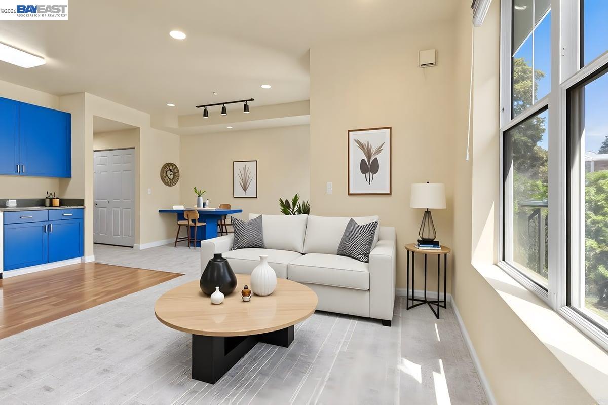 Photo #8: 41136752 Listing: Photo #8