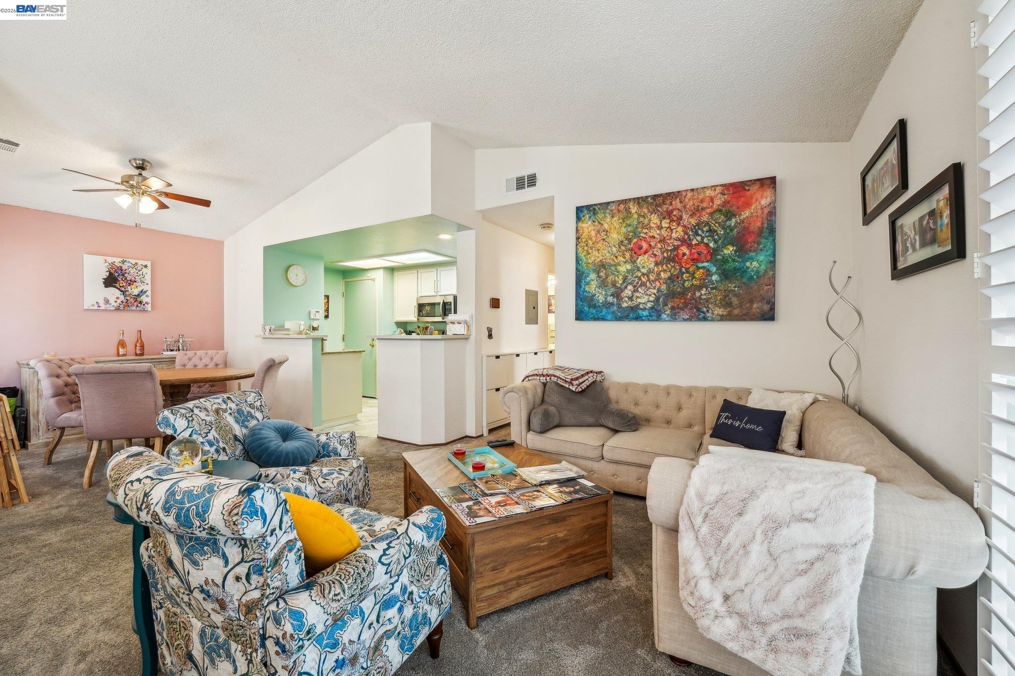 Photo #4: 41136779 Listing: Photo #4
