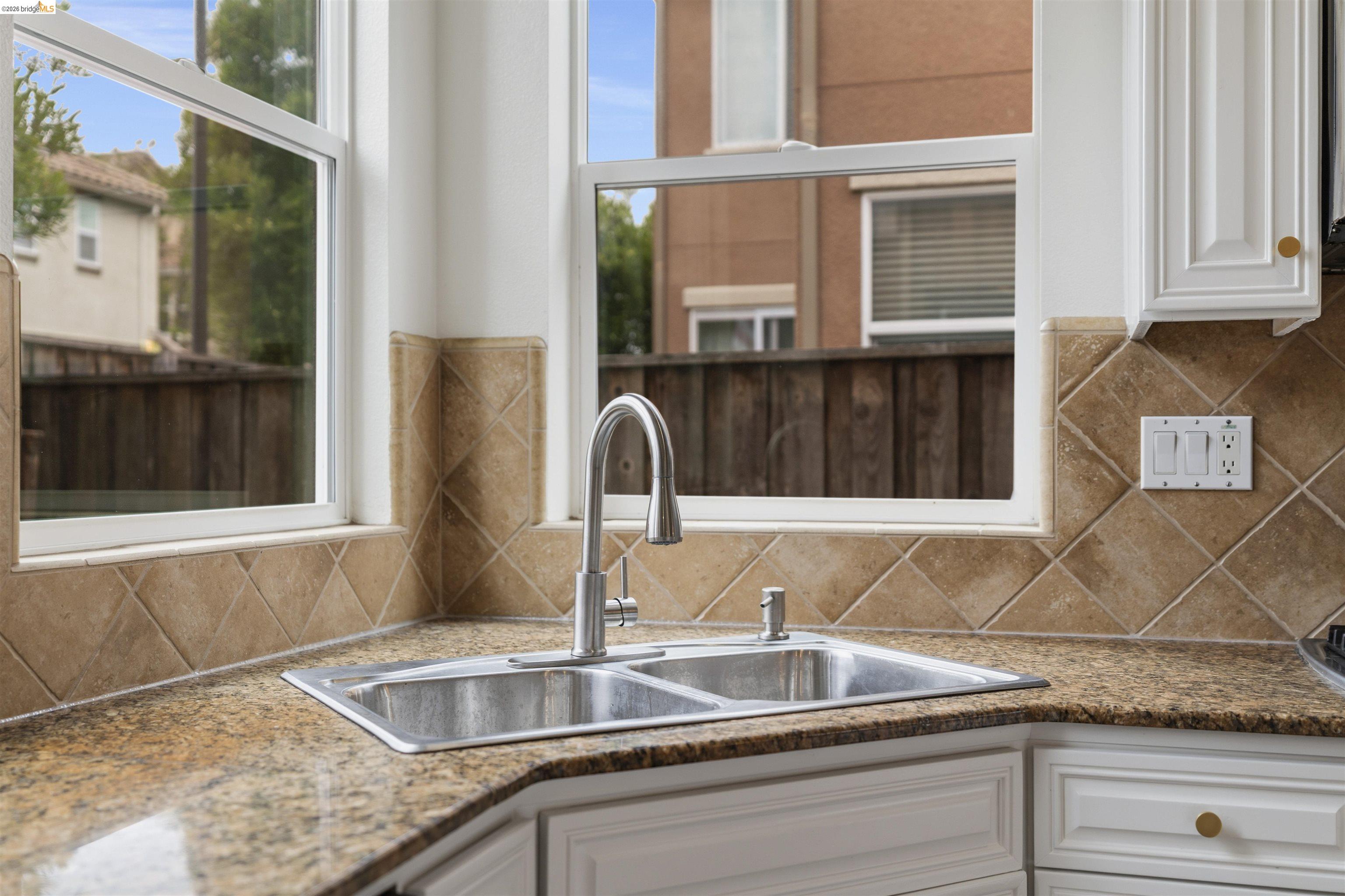 423 Toscana Way, Hayward CA 94545 — photo 17