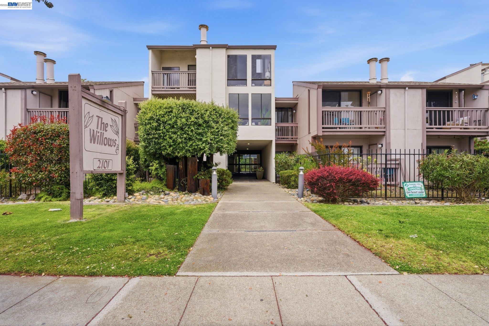Photo #2: 41136817 Listing: Photo #2