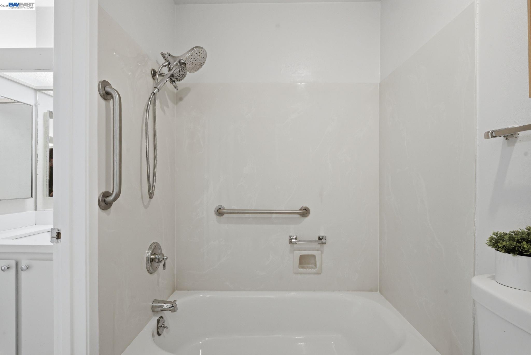 Photo #24: 41136817 Listing: Photo #24