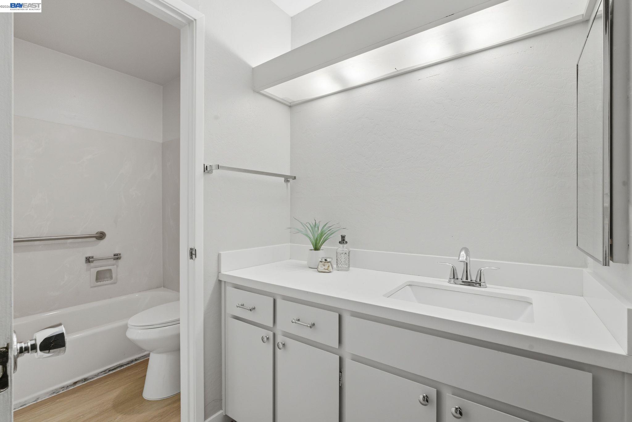Photo #34: 41136817 Listing: Photo #34