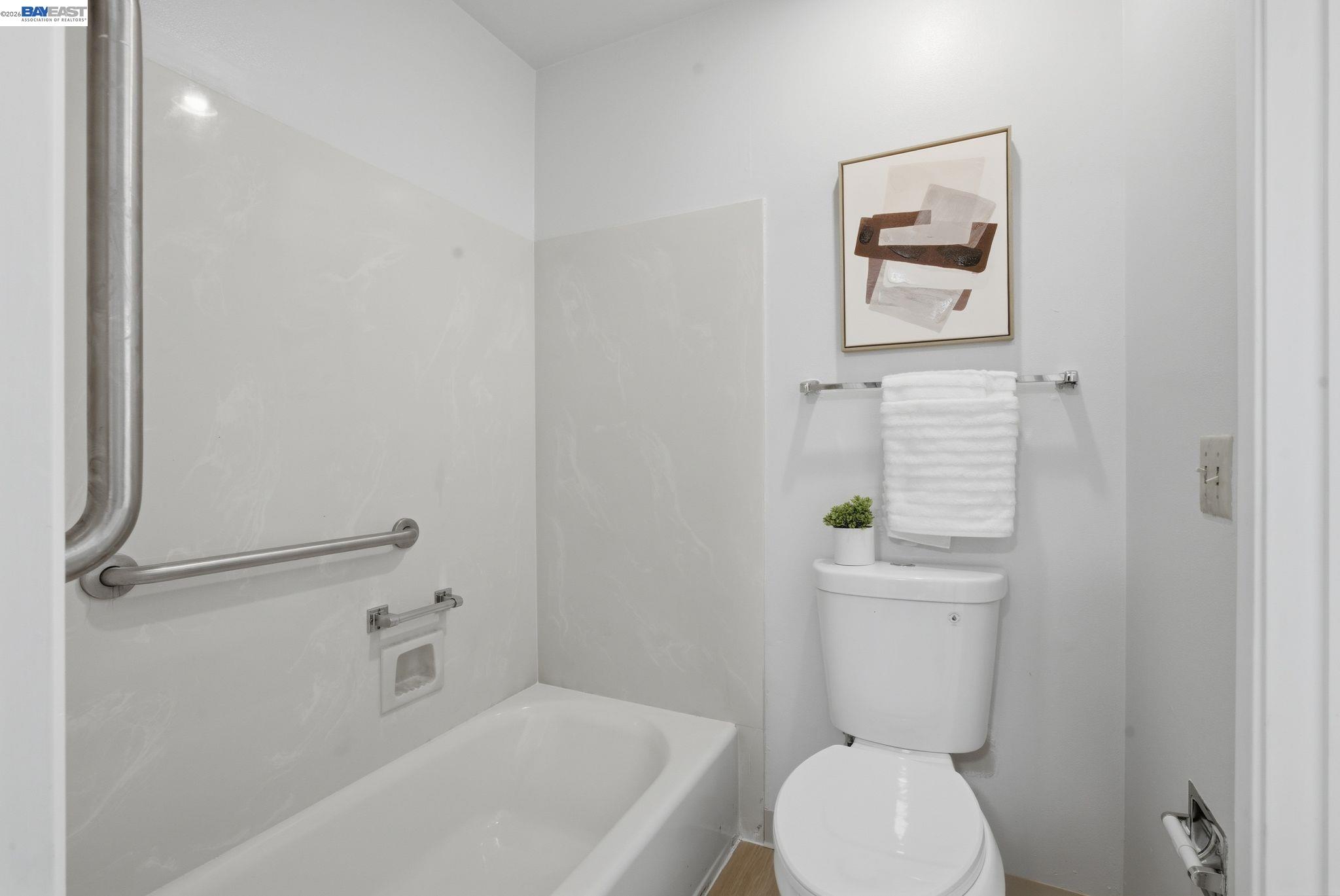 Photo #37: 41136817 Listing: Photo #37