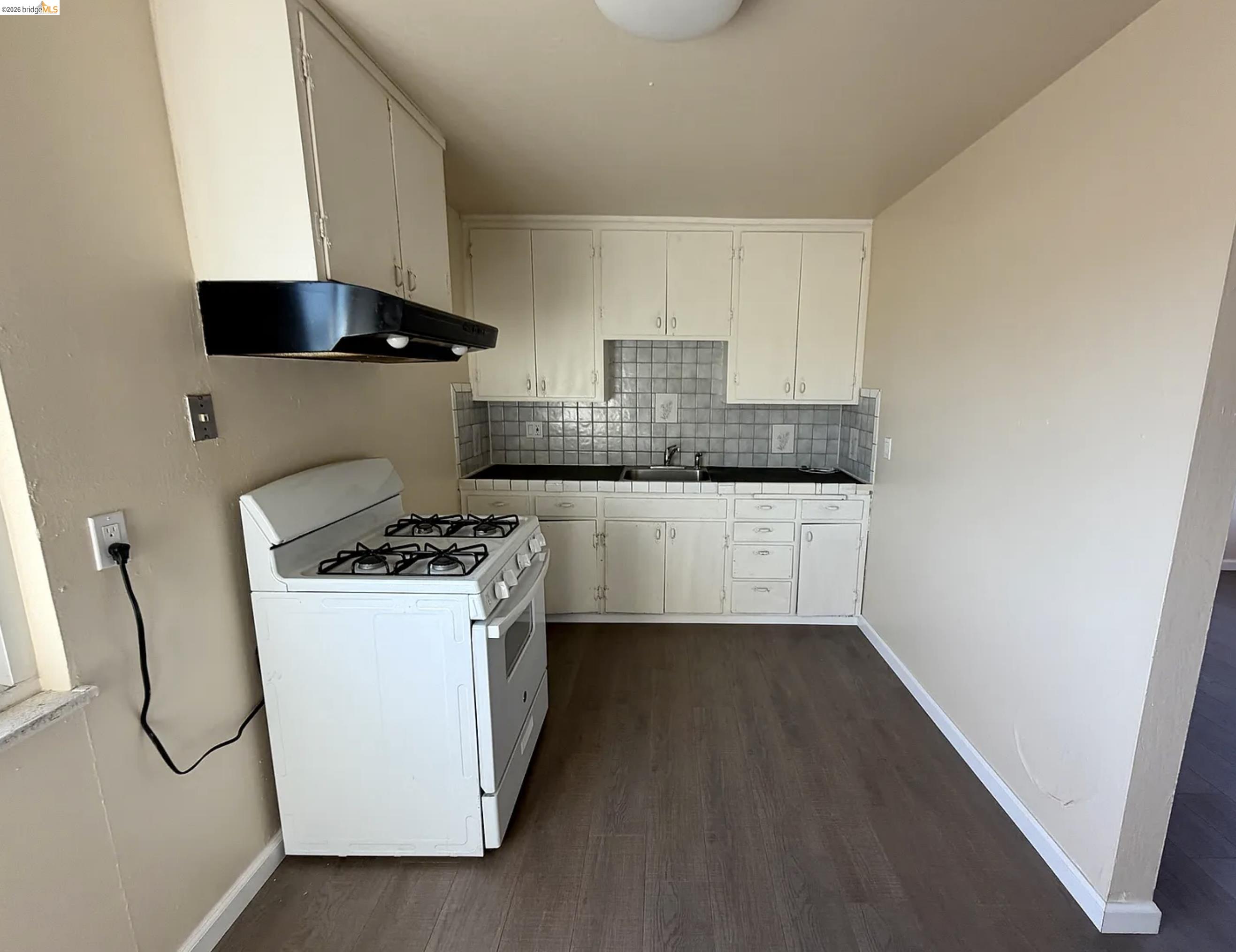 Photo #12: 41136845 Listing: Photo #12