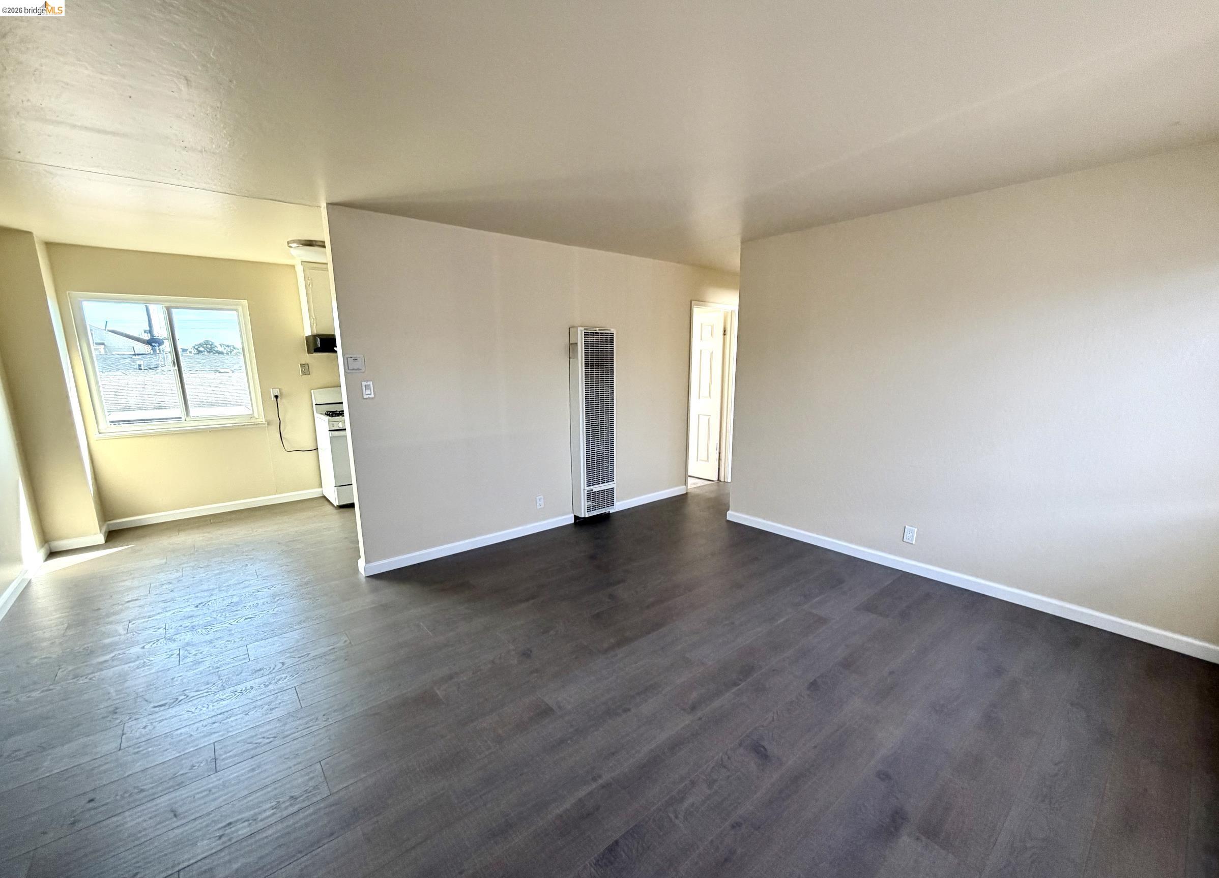 Photo #8: 41136845 Listing: Photo #8