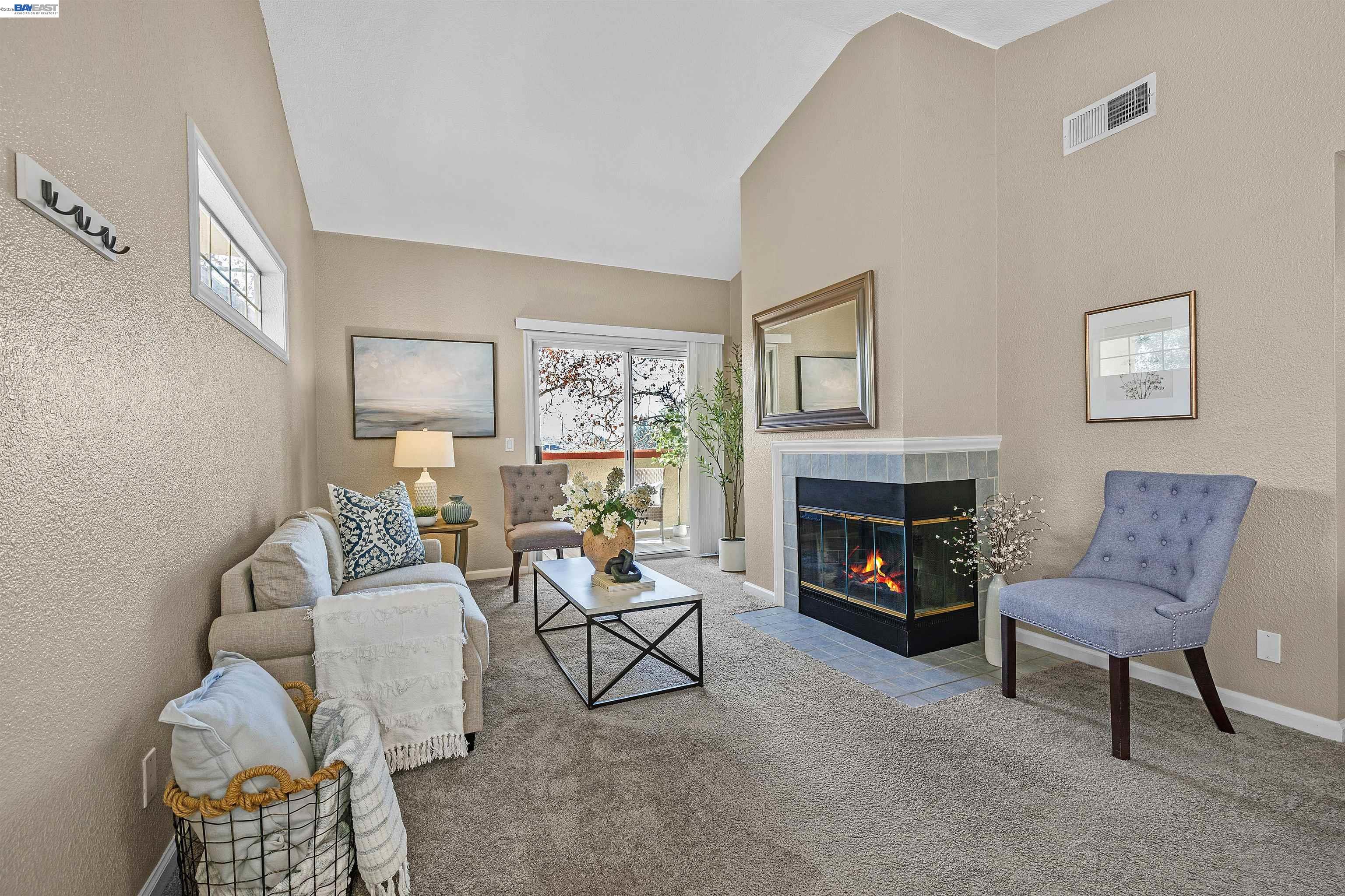 Photo #4: 41136859 Listing: Photo #4