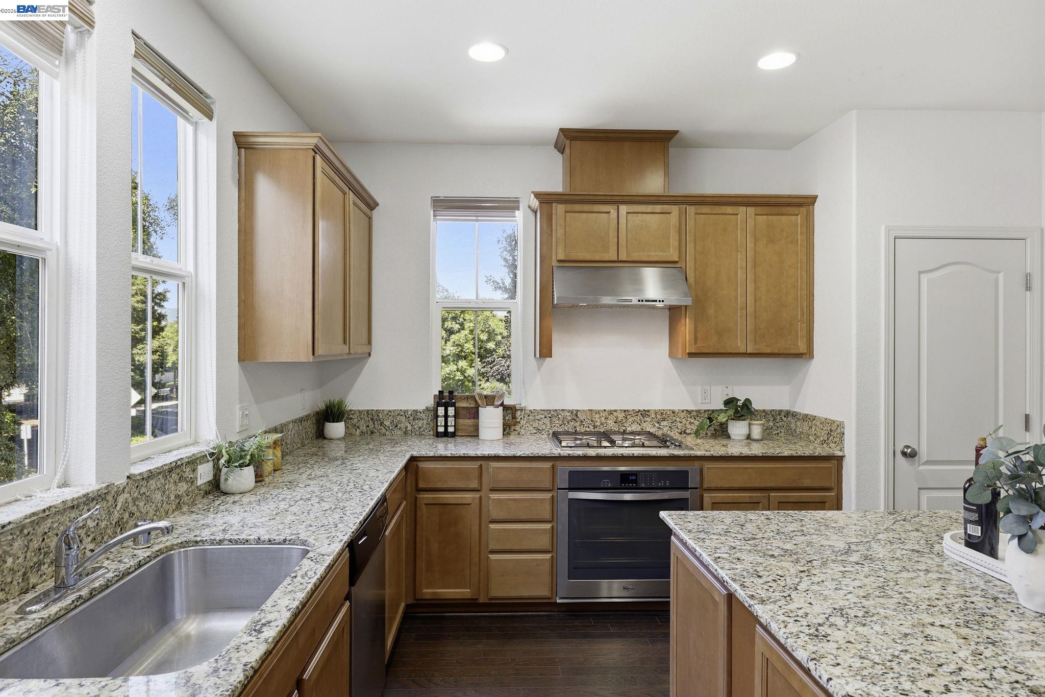 Photo #15: 41136867 Listing: Photo #15