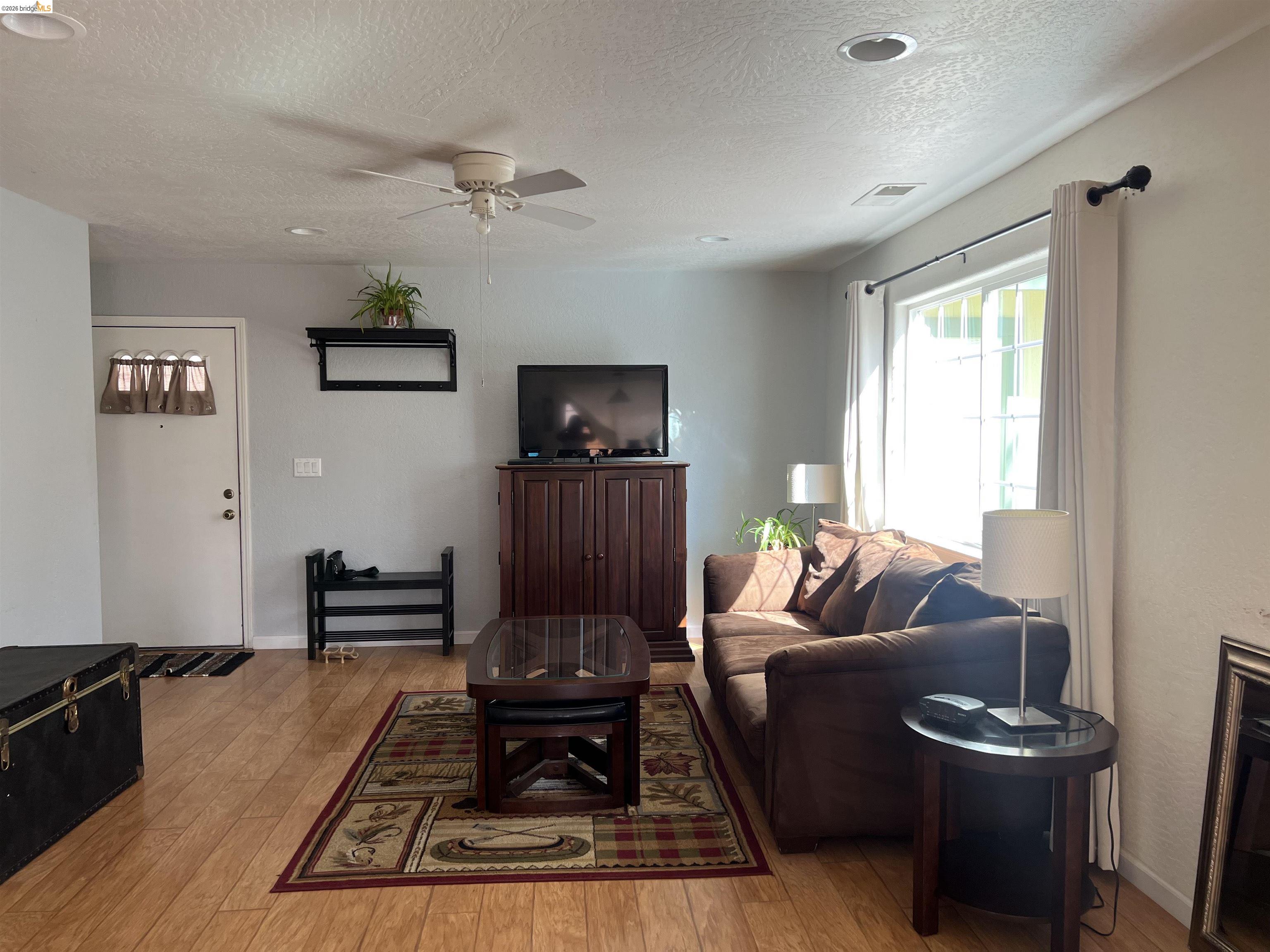 20384 Canyonview Dr, Tuolumne CA 95479 — photo 7