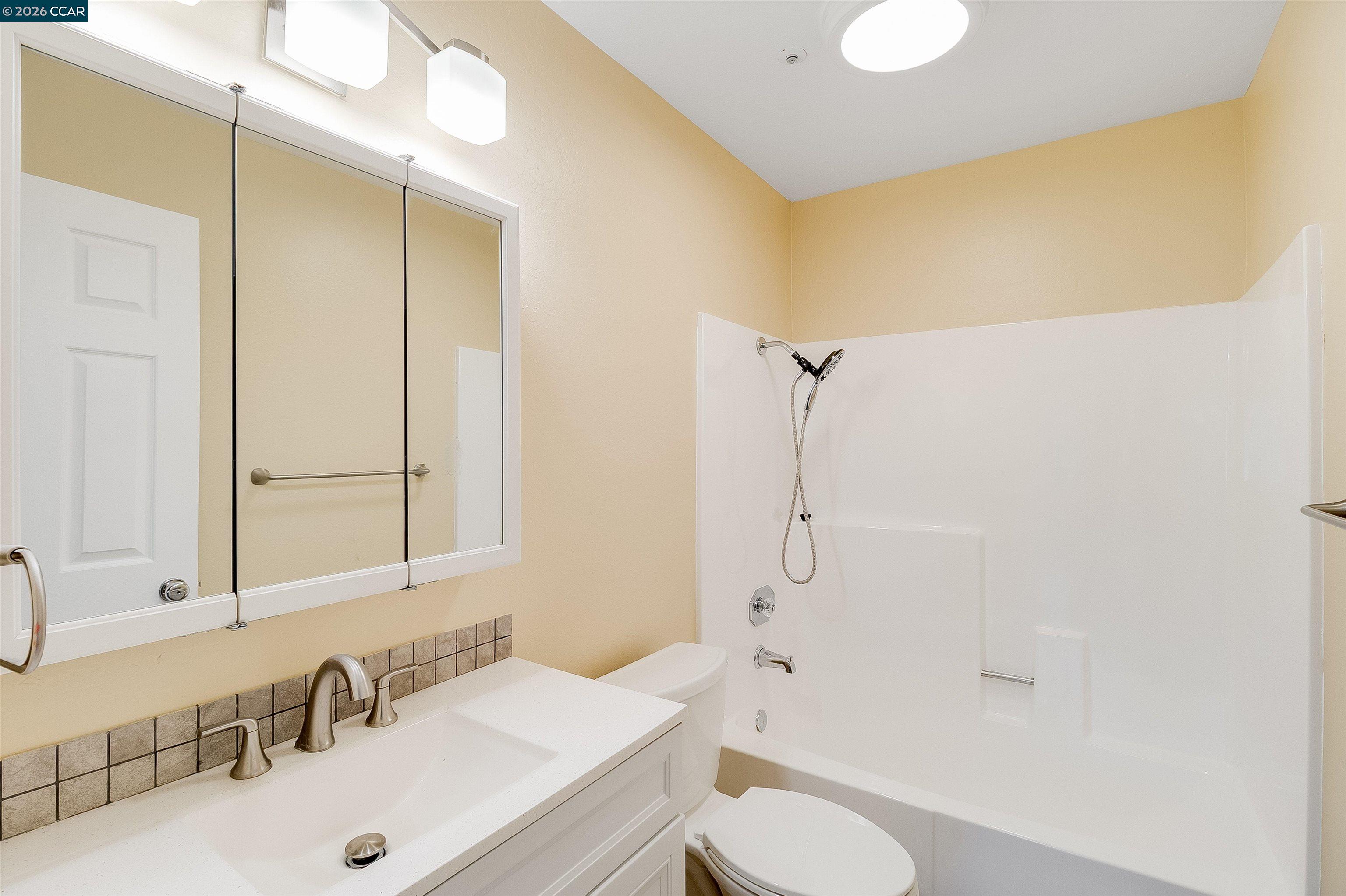 Photo #32: 41136873 Listing: Photo #32