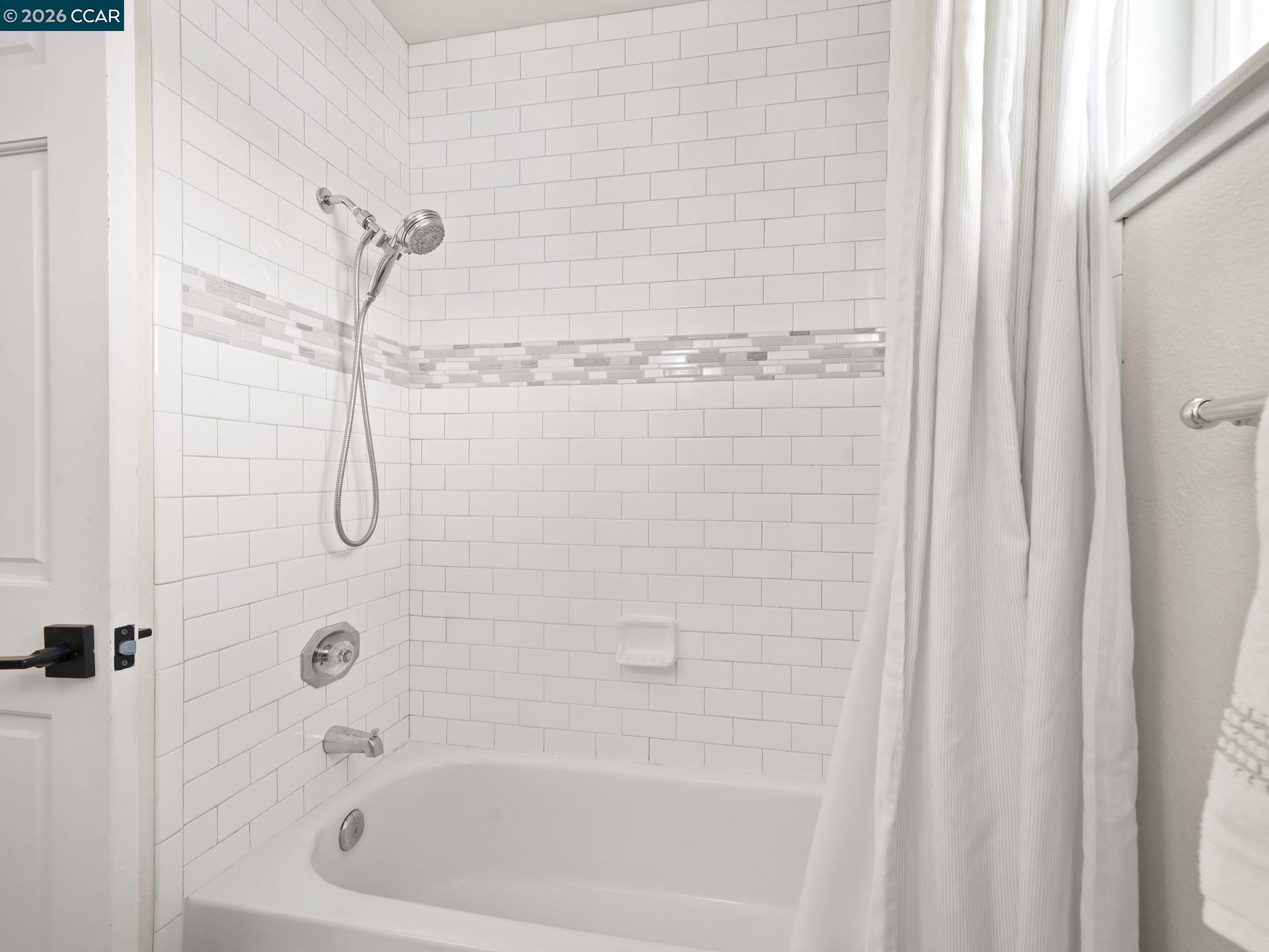 19009 Helton St, Castro Valley CA 94546 — photo 34