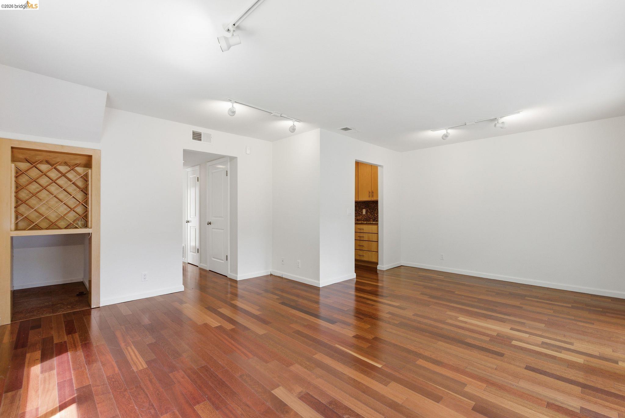 Photo #13: 41136915 Listing: Photo #13