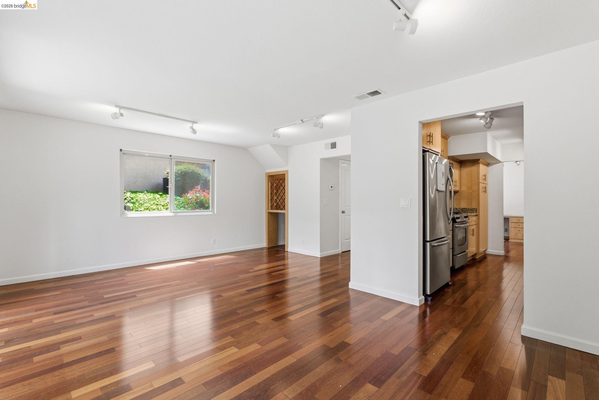 Photo #14: 41136915 Listing: Photo #14