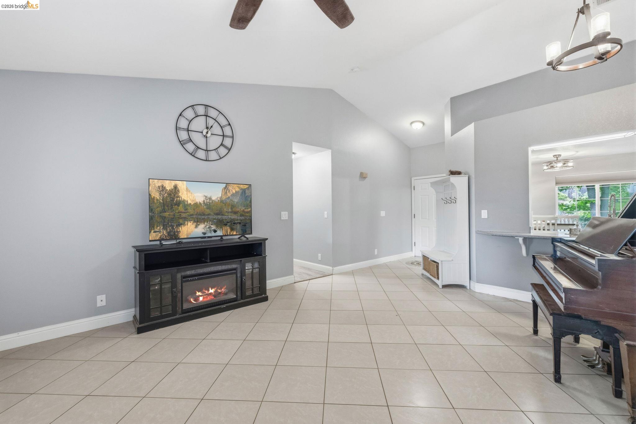 17522 Wild Oak Dr, Jamestown CA 95327 — photo 6