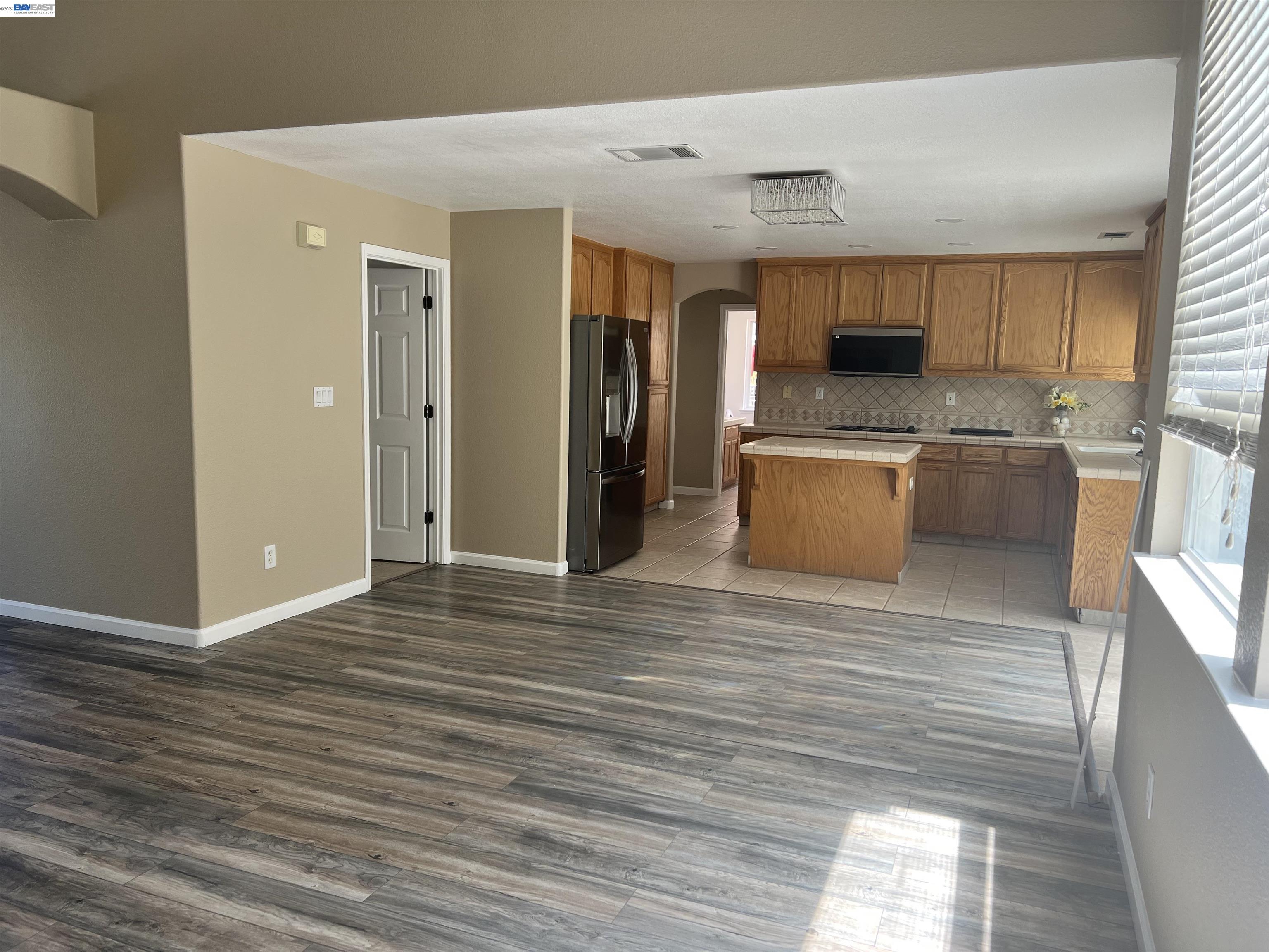 1058 Junction Dr, Manteca CA 95337 — photo 6