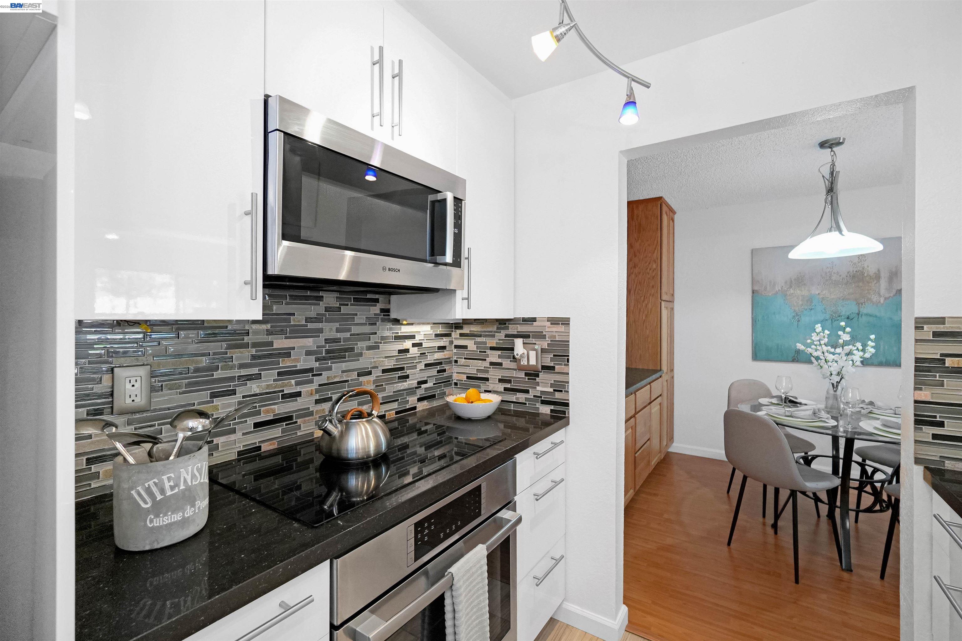 Photo #12: 41136928 Listing: Photo #12