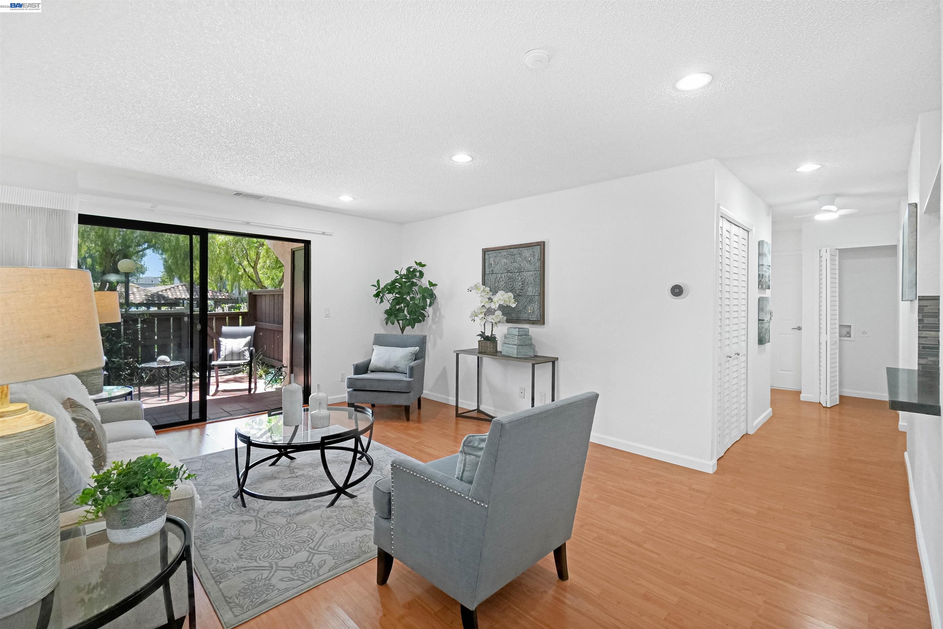 Photo #4: 41136928 Listing: Photo #4