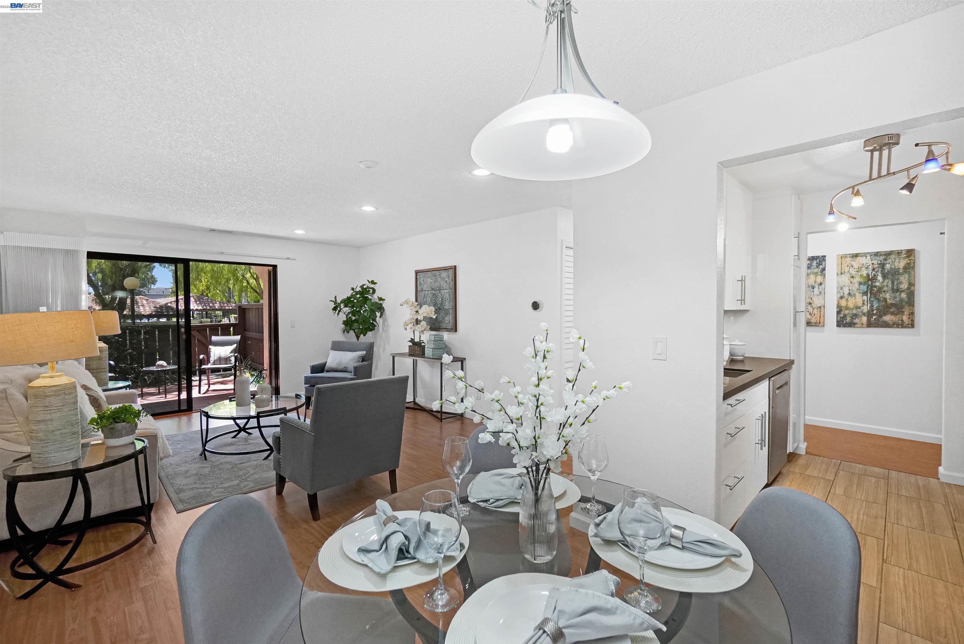 Photo #8: 41136928 Listing: Photo #8