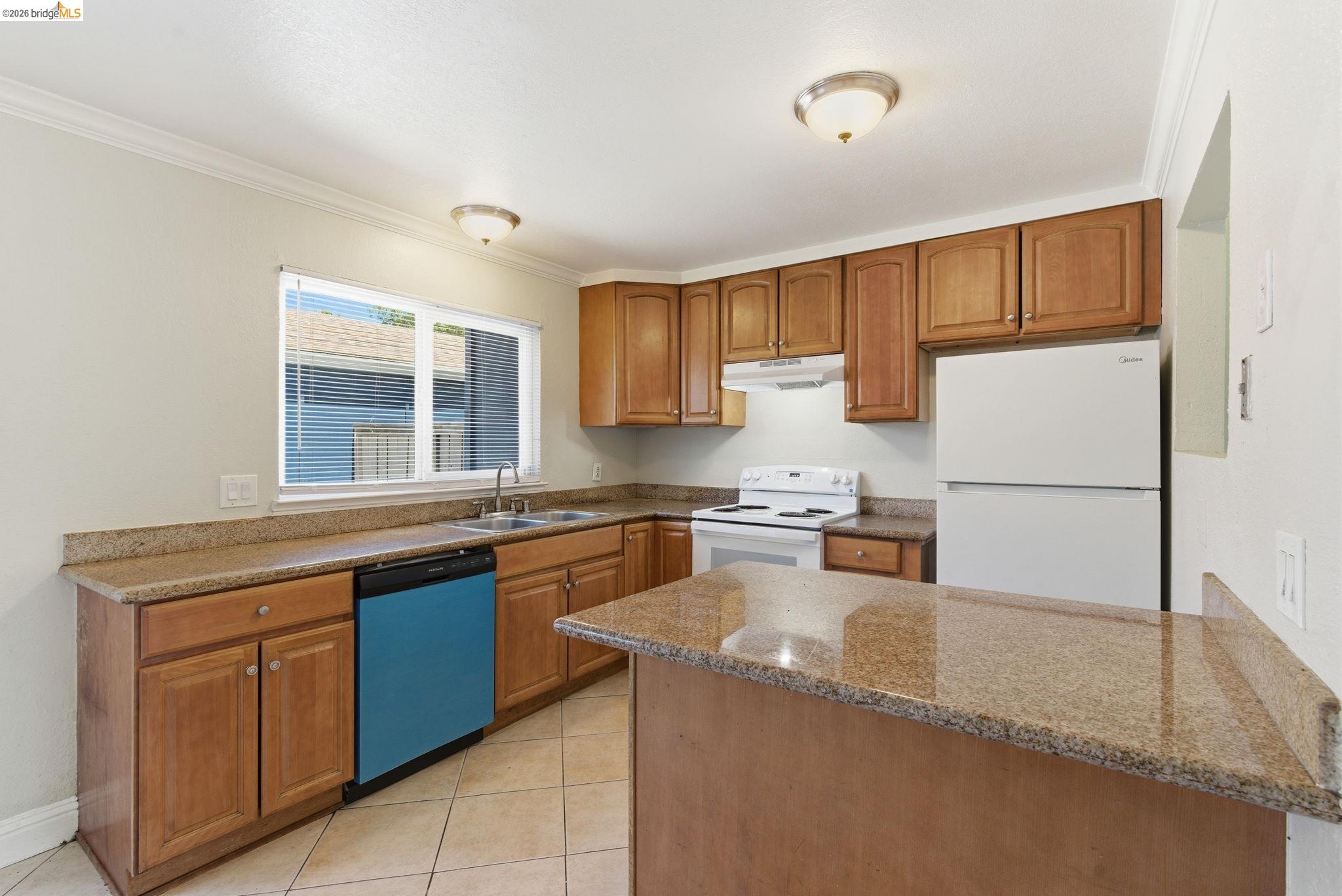Photo #12: 41136931 Listing: Photo #12
