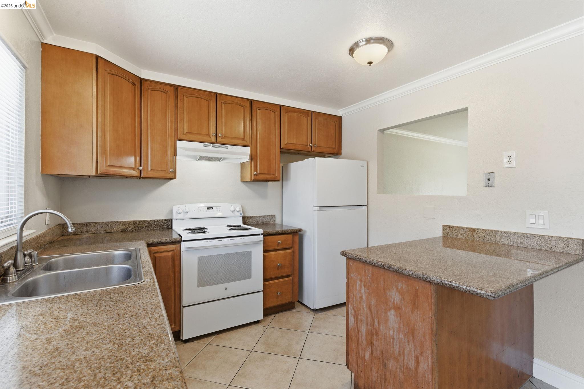 Photo #5: 41136931 Listing: Photo #5
