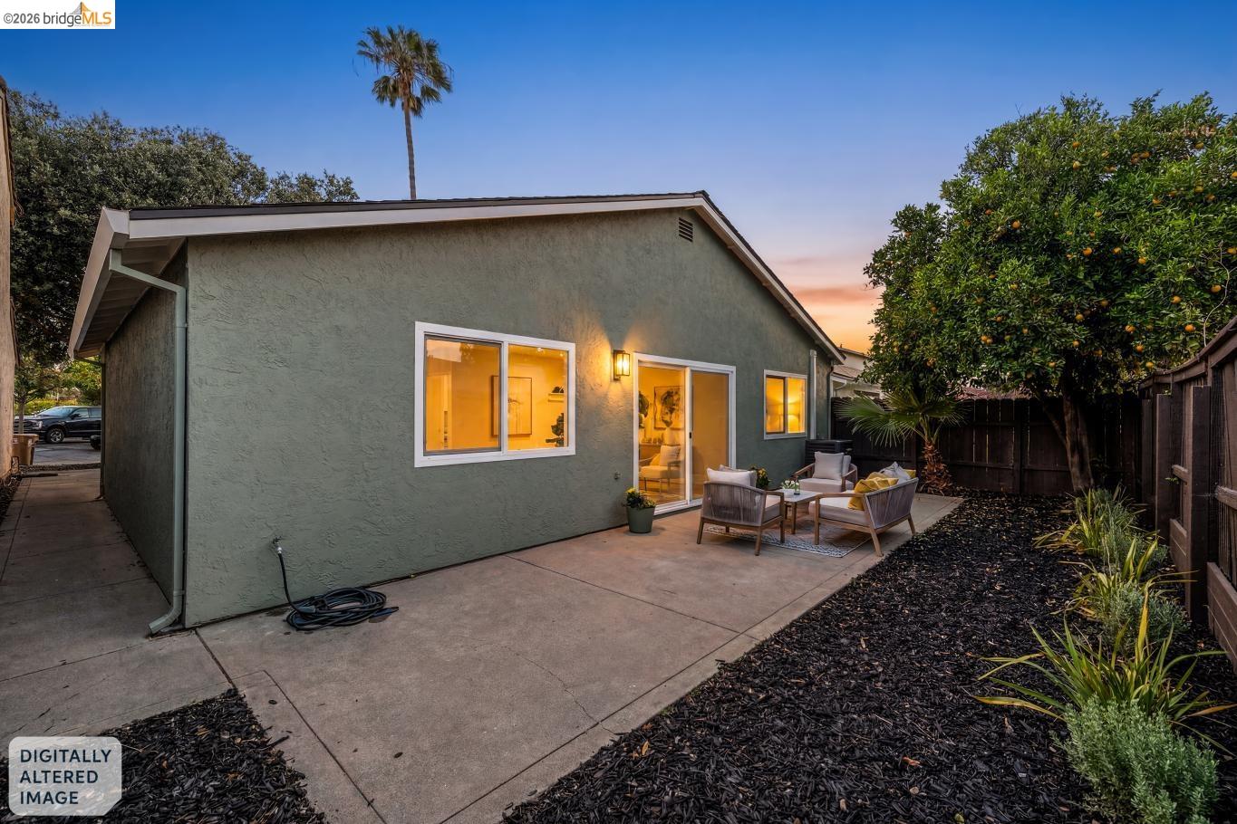 3212 Oak Ct.
