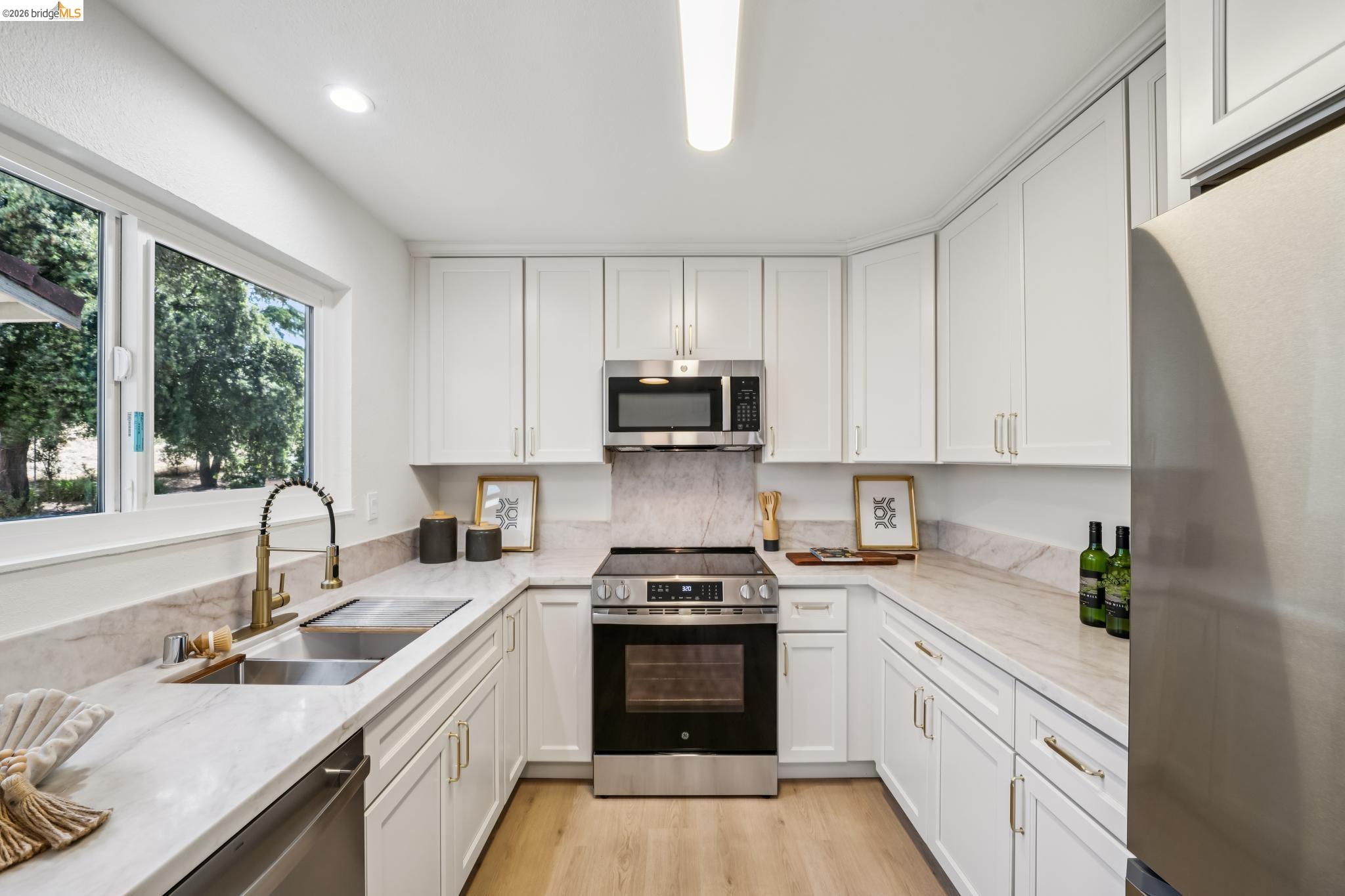 3212 Oak Ct.