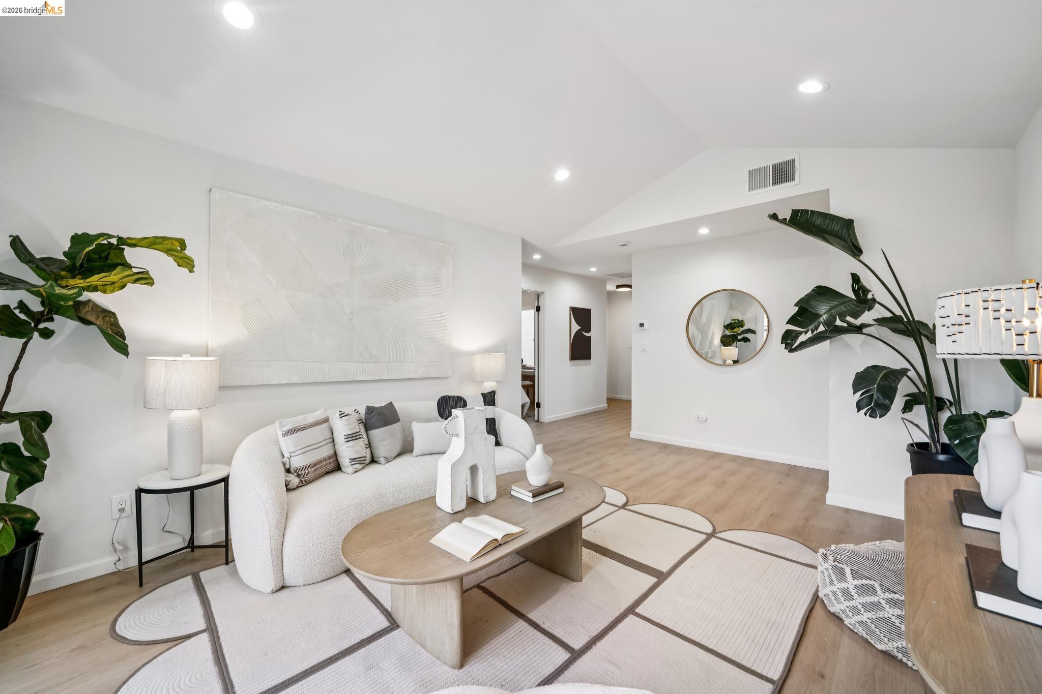 3212 Oak Ct.