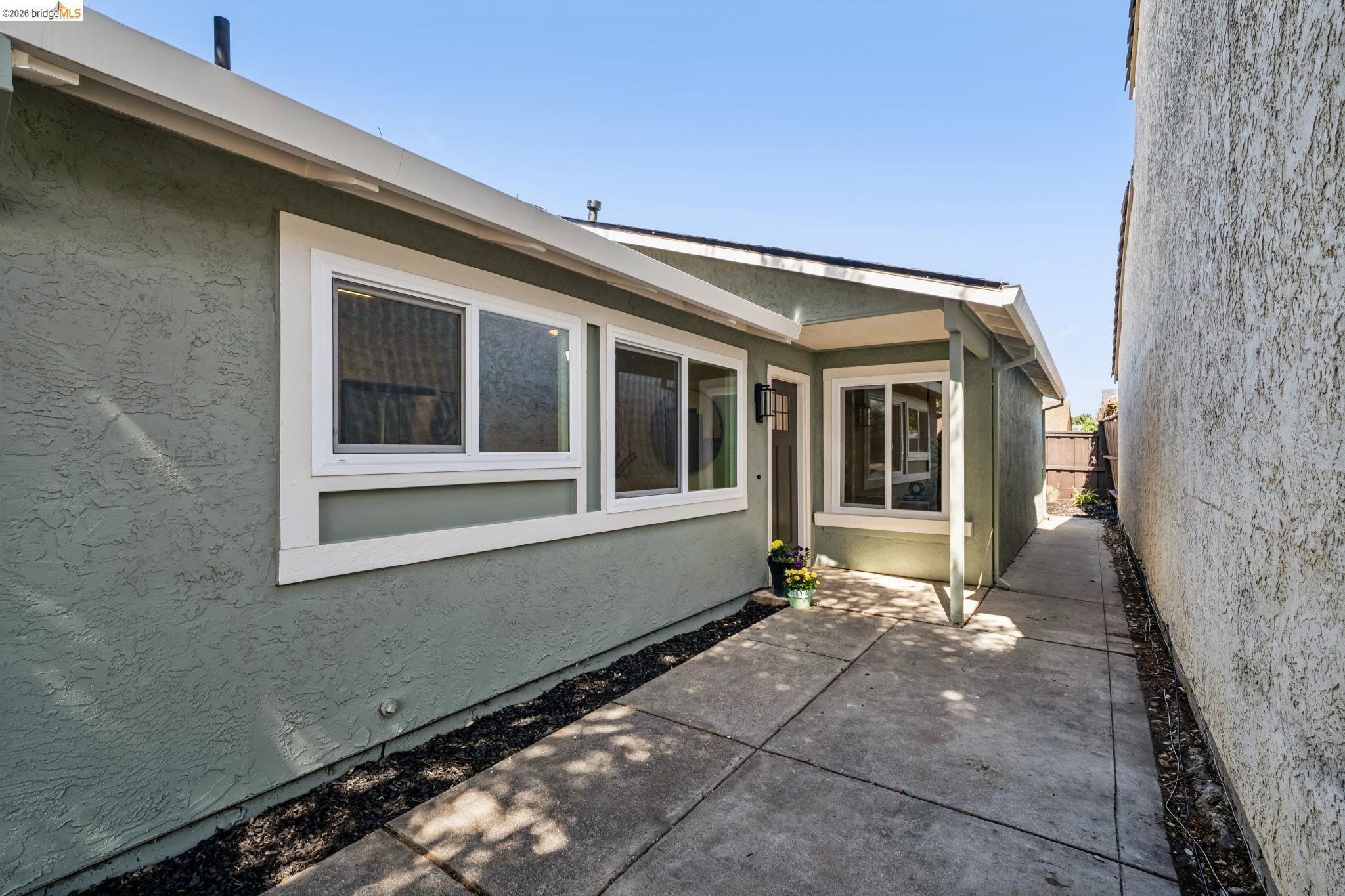 3212 Oak Ct.