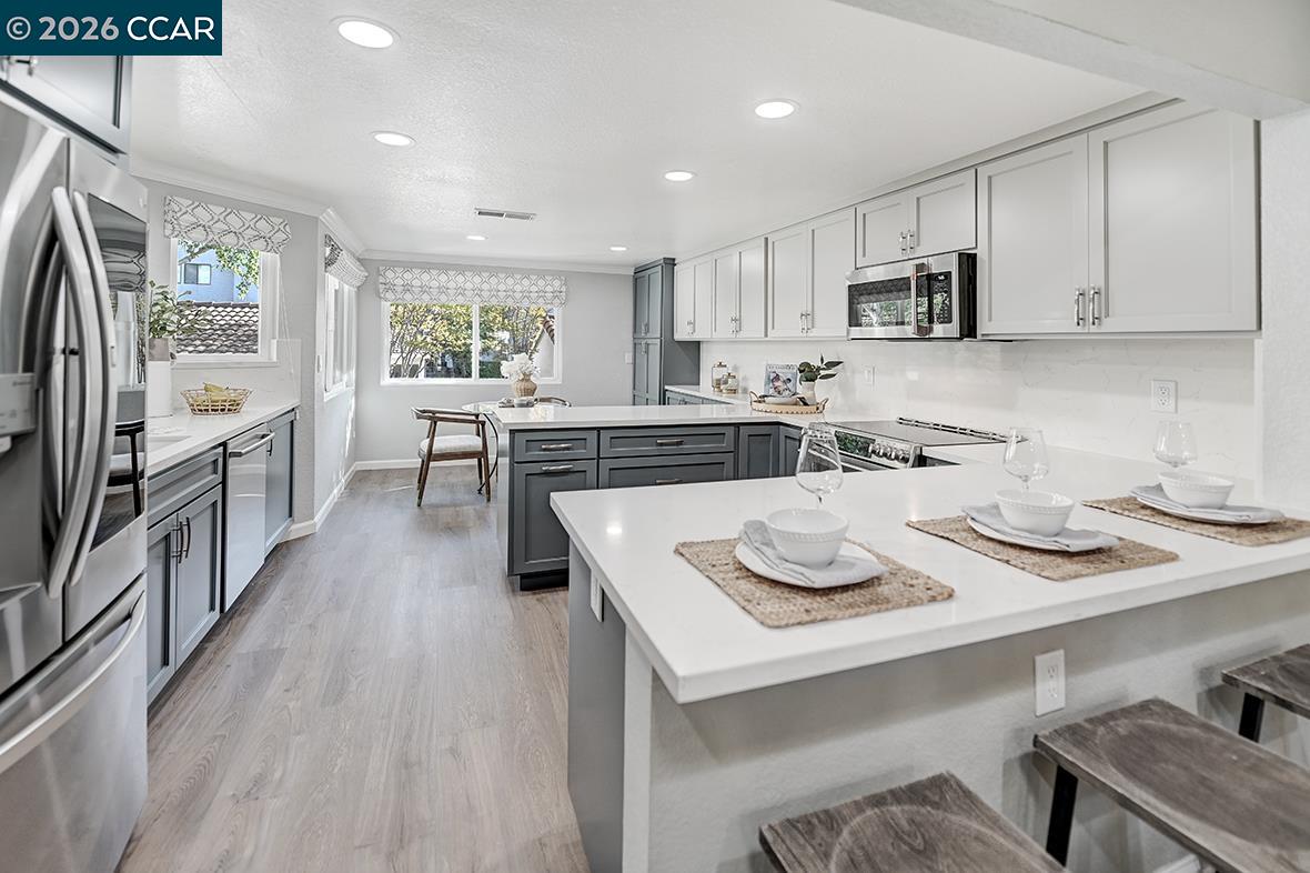 Photo #3: 41136944 Listing: Photo #3