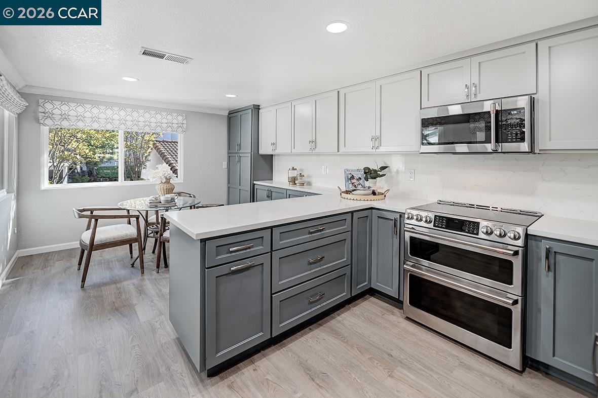 Photo #4: 41136944 Listing: Photo #4