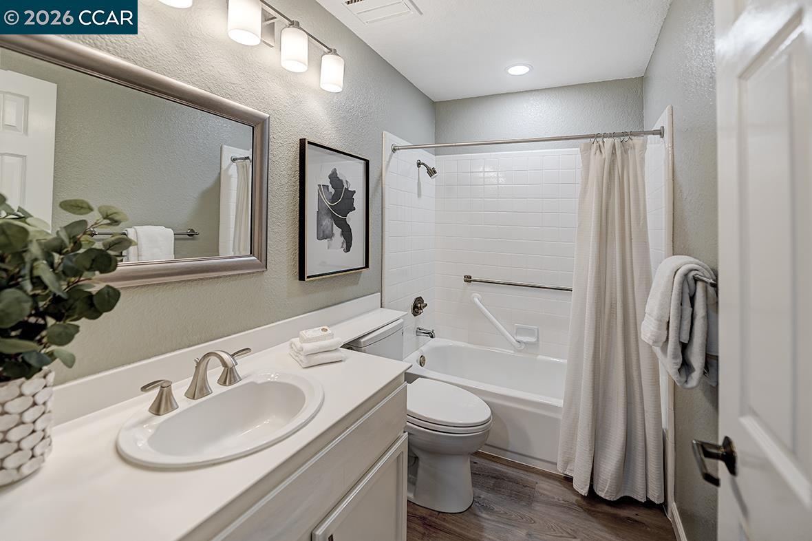 Photo #38: 41136944 Listing: Photo #38