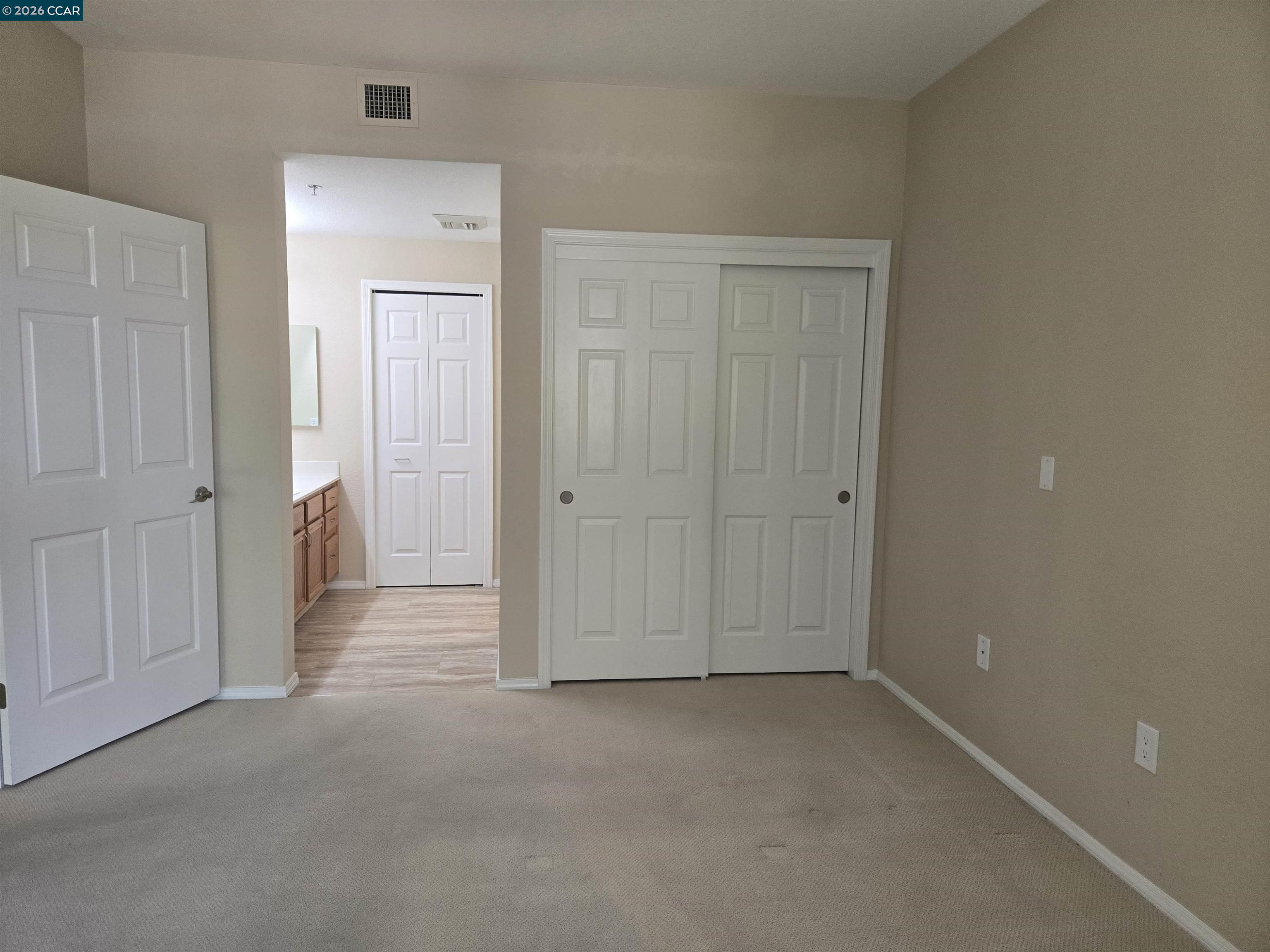 Photo #16: 41136945 Listing: Photo #16