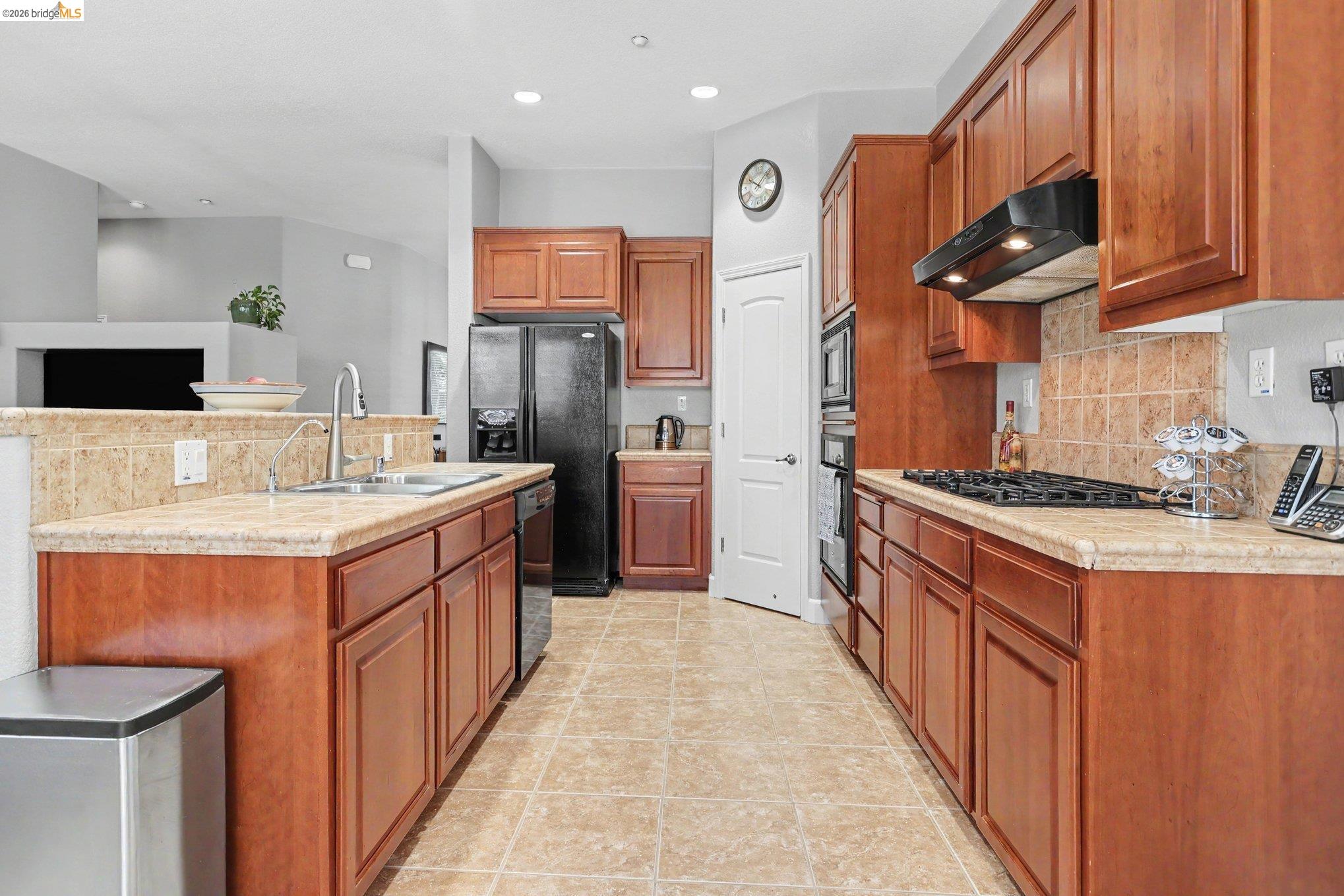 106 Arezzo St, Brentwood CA 94513 — photo 11