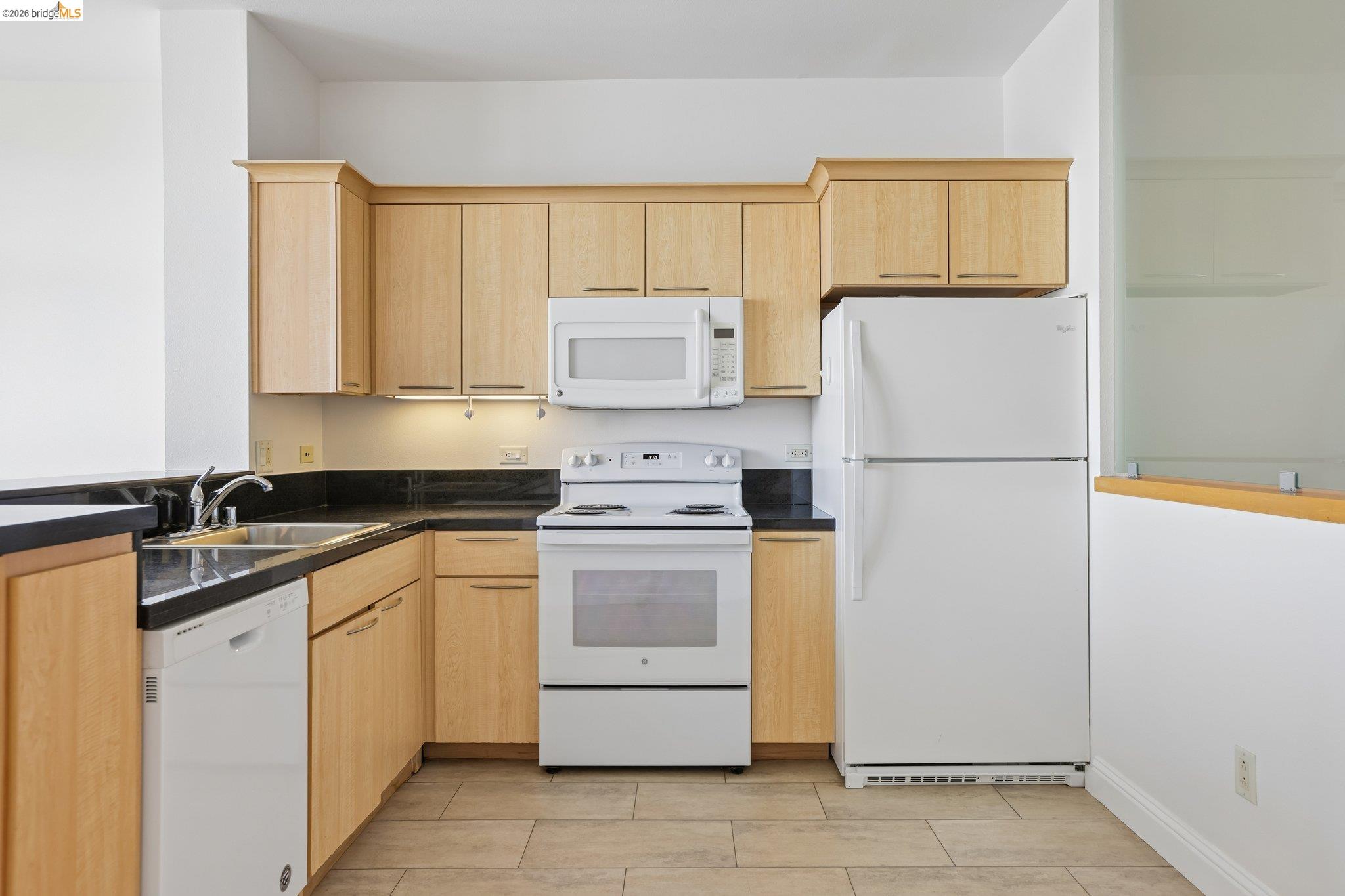 Photo #6: 41136964 Listing: Photo #6