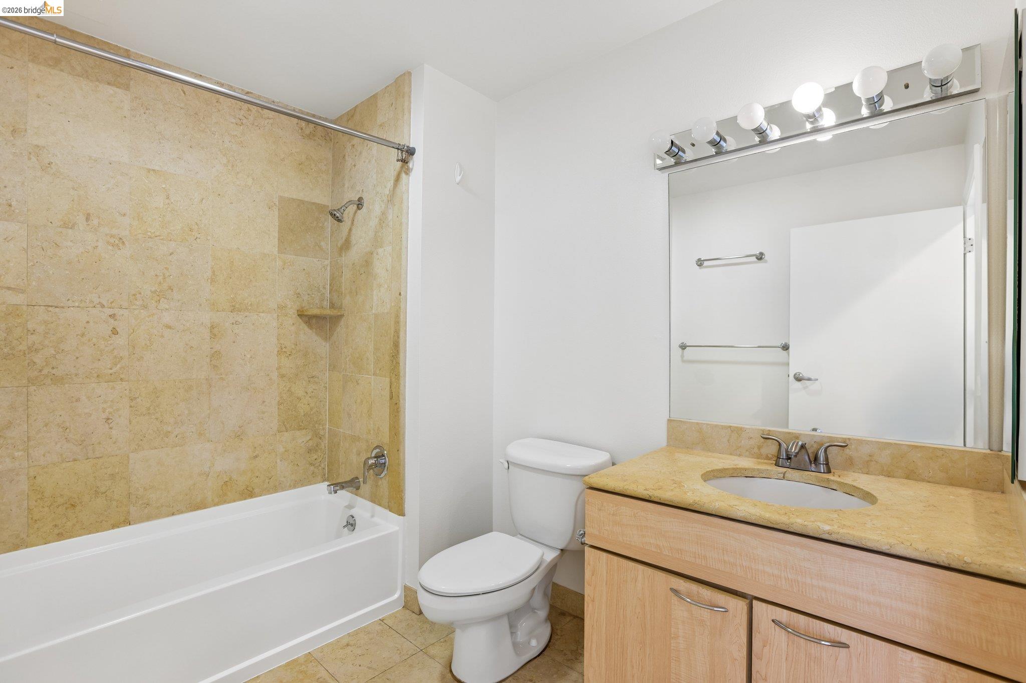 Photo #8: 41136964 Listing: Photo #8