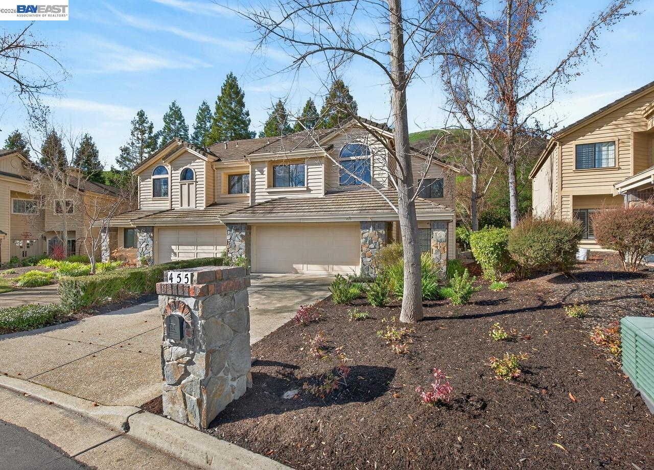 Photo #1: 41136966 Listing: Photo #1