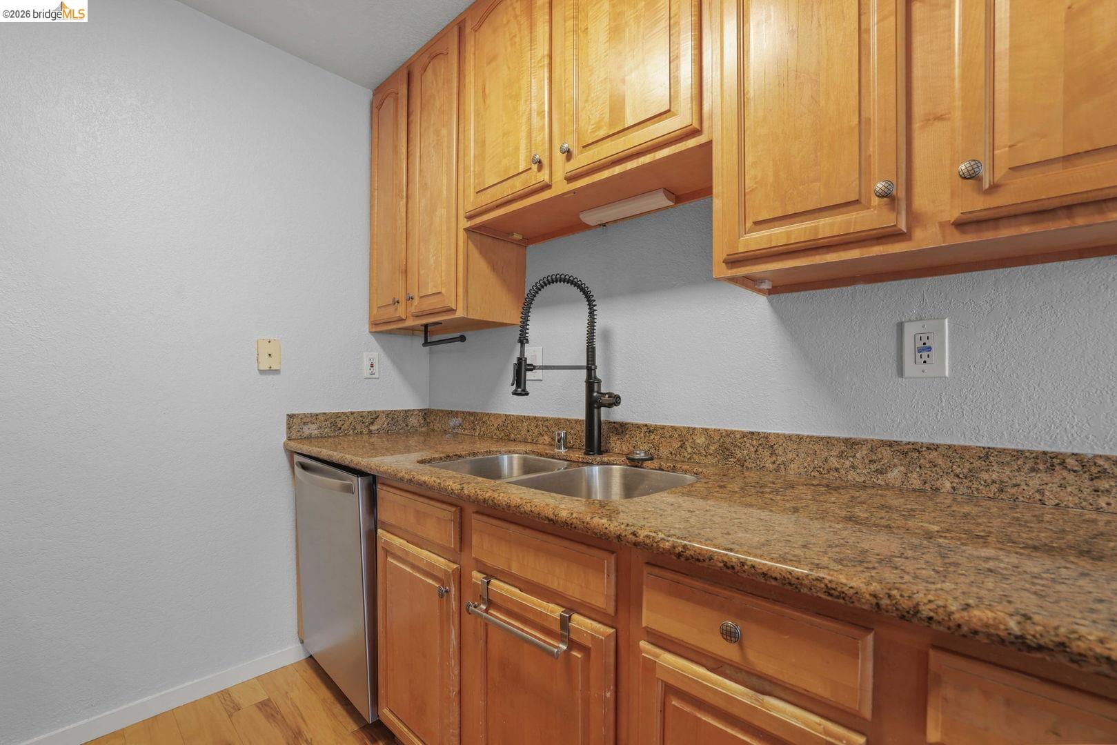 Photo #6: 41136969 Listing: Photo #6