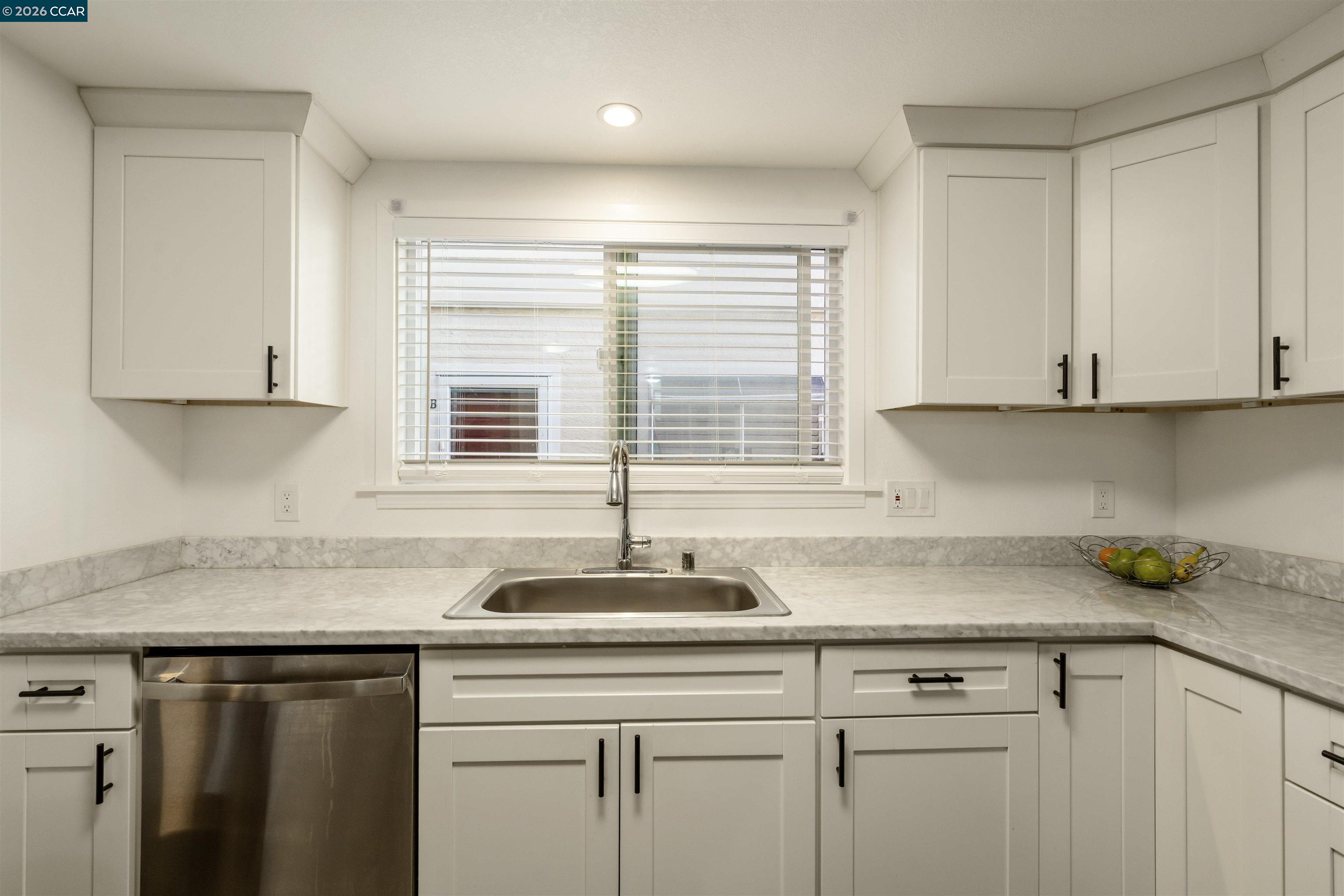 Photo #17: 41137007 Listing: Photo #17