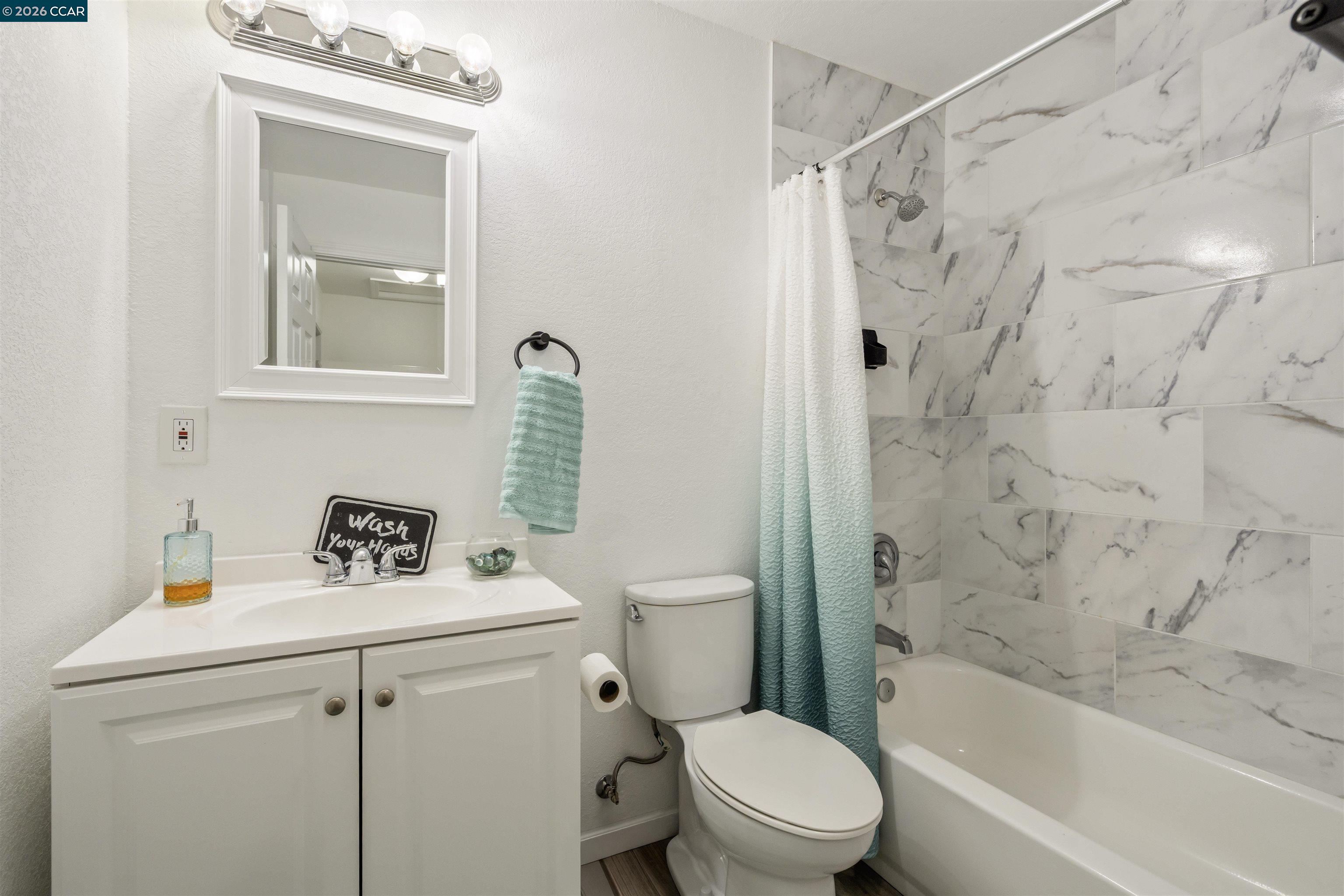 Photo #38: 41137007 Listing: Photo #38
